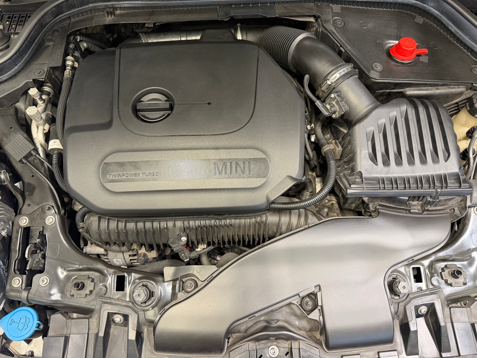 MINI Cooper John Cooper Works Steptronic-image-14