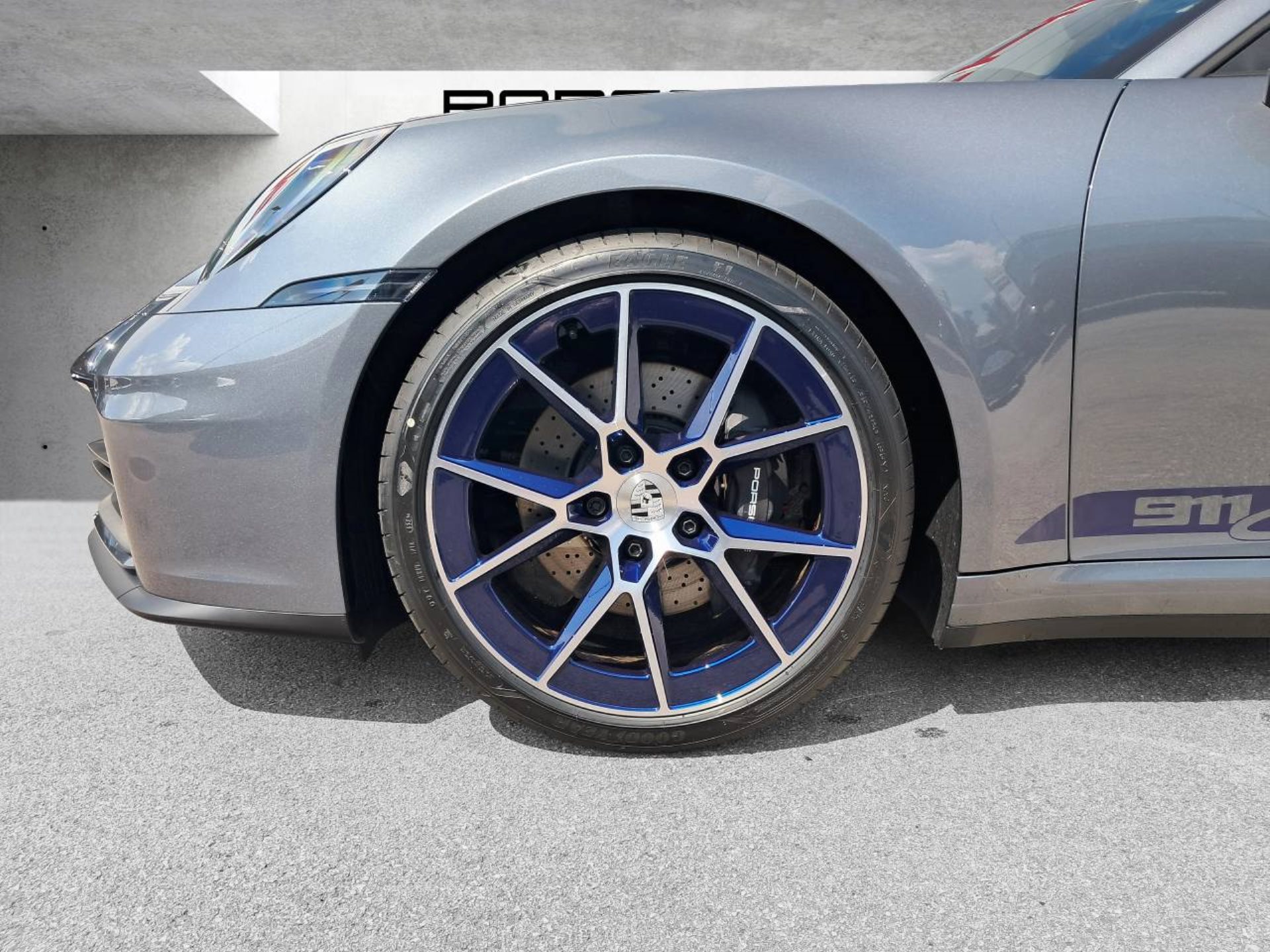PORSCHE 911 Carrera T Cabriolet-image-9