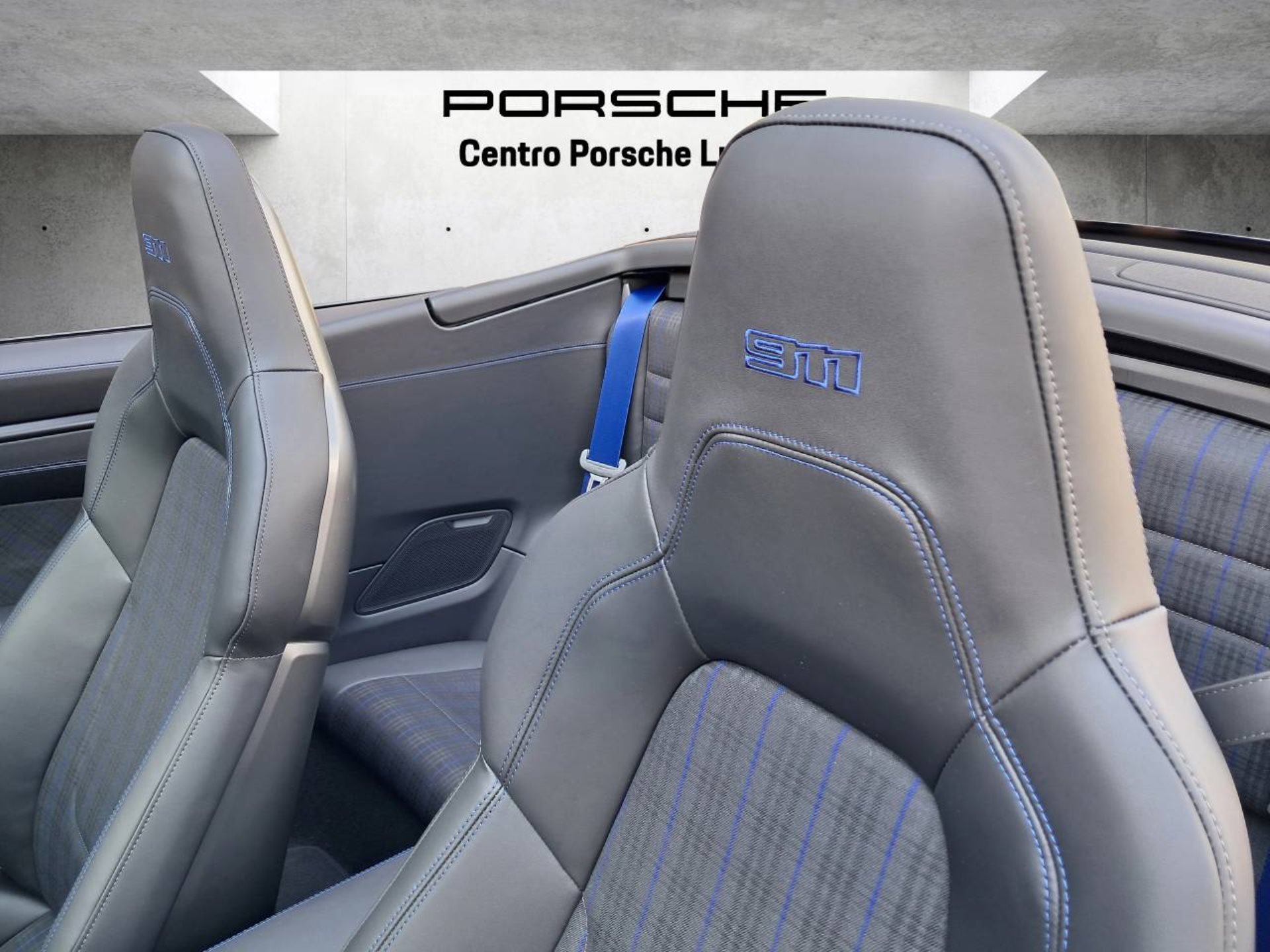PORSCHE 911 Carrera T Cabriolet-image-16