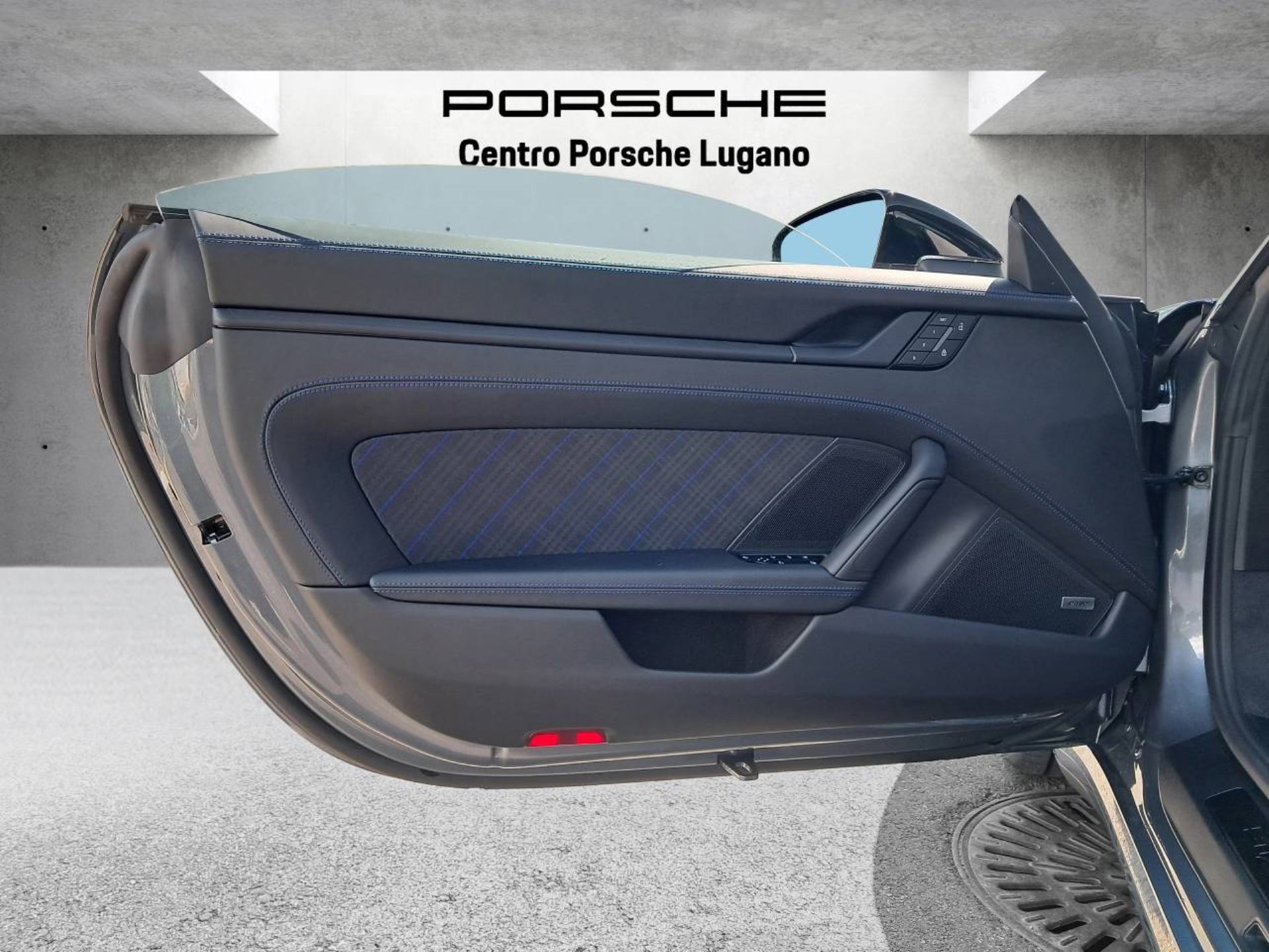 PORSCHE 911 Carrera T Cabriolet-image-22
