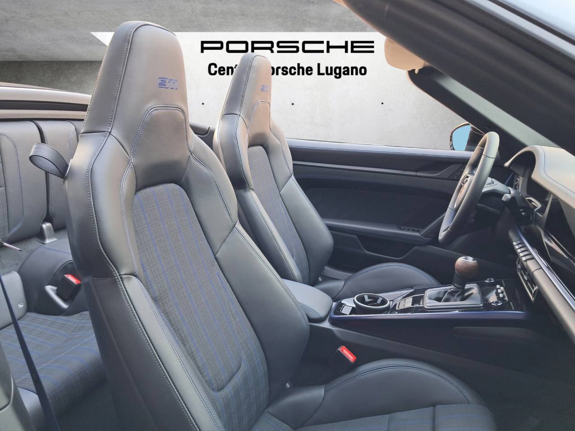 PORSCHE 911 Carrera T Cabriolet-image-15