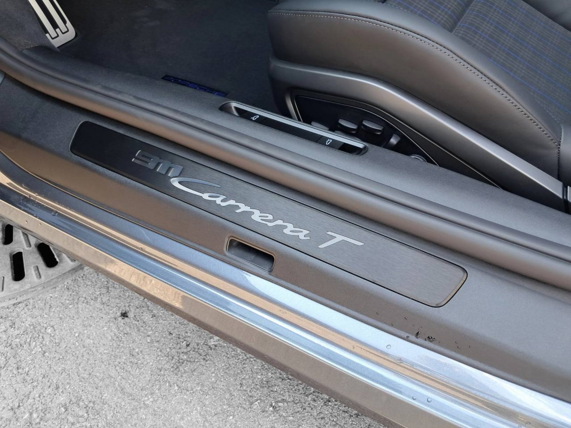 PORSCHE 911 Carrera T Cabriolet-image-28
