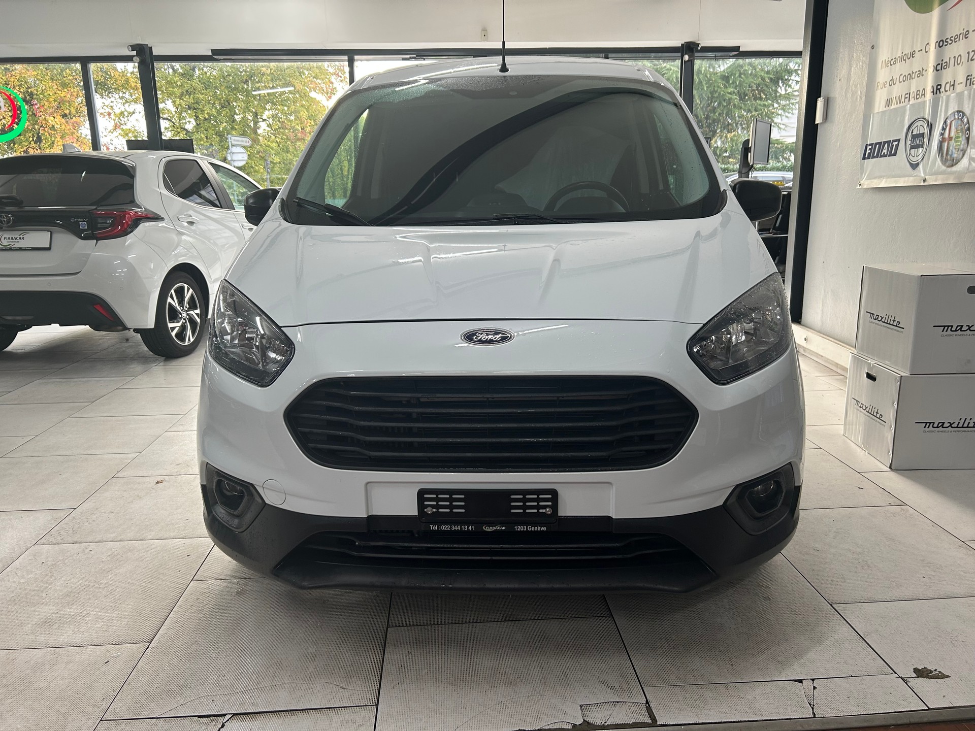 FORD Transit Courier Van 1.0 EcoBoost Trend-image-1
