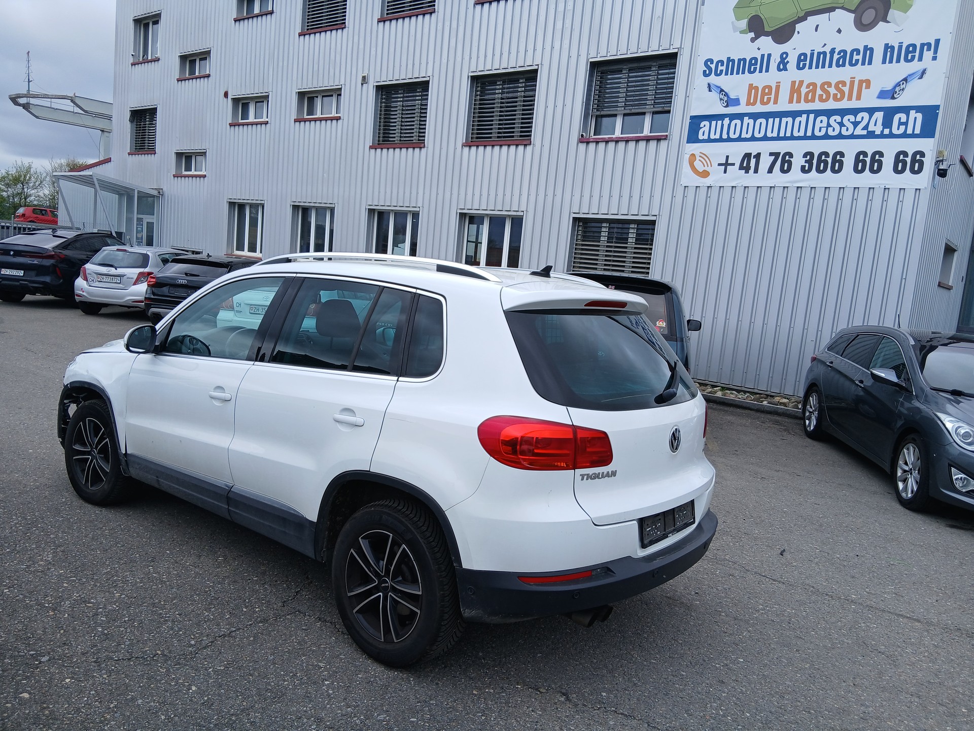 VW Tiguan 1.4 TSI Design 4Motion-image-4