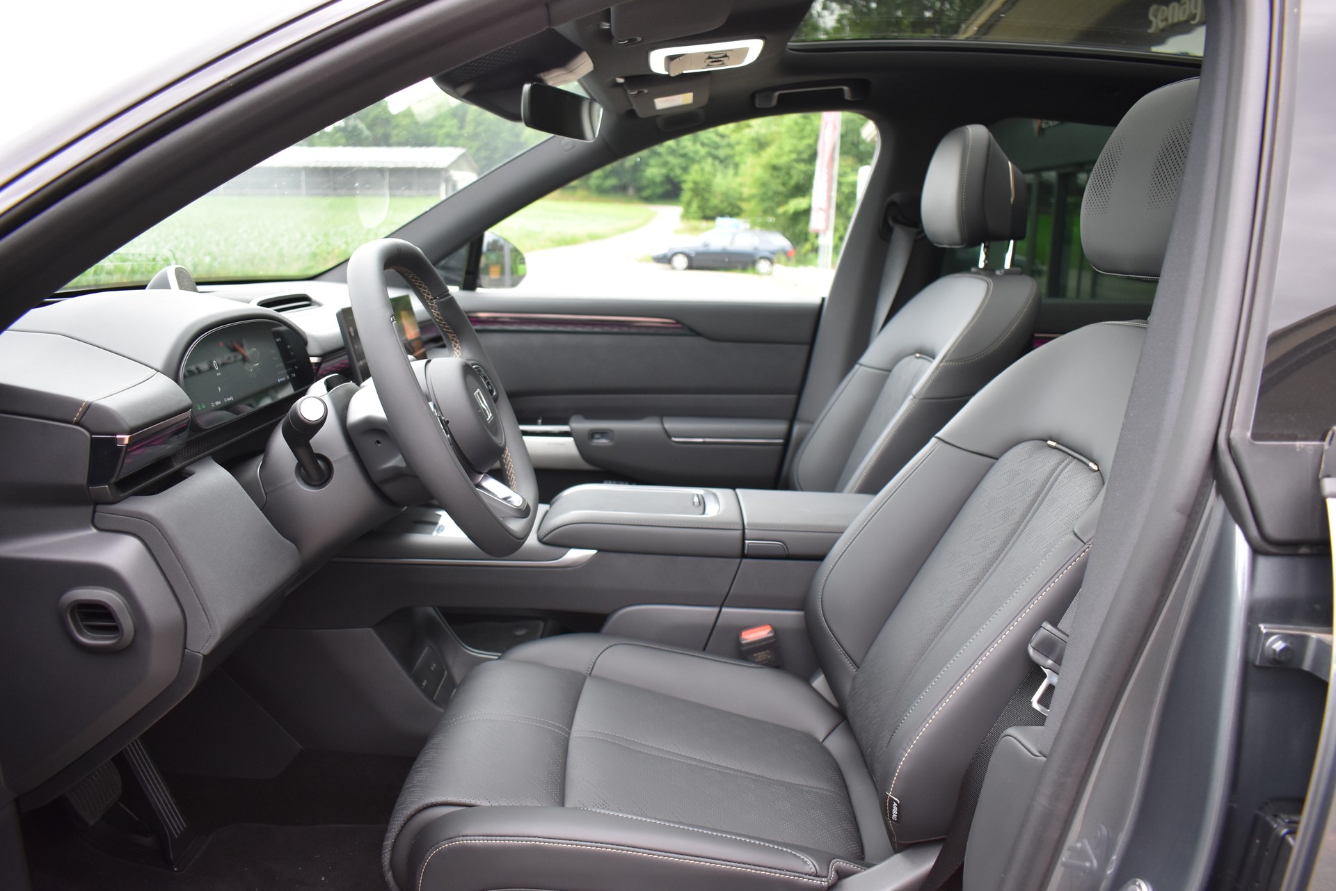 ZEEKR 7X 100kWh Privilege AWD-image-12
