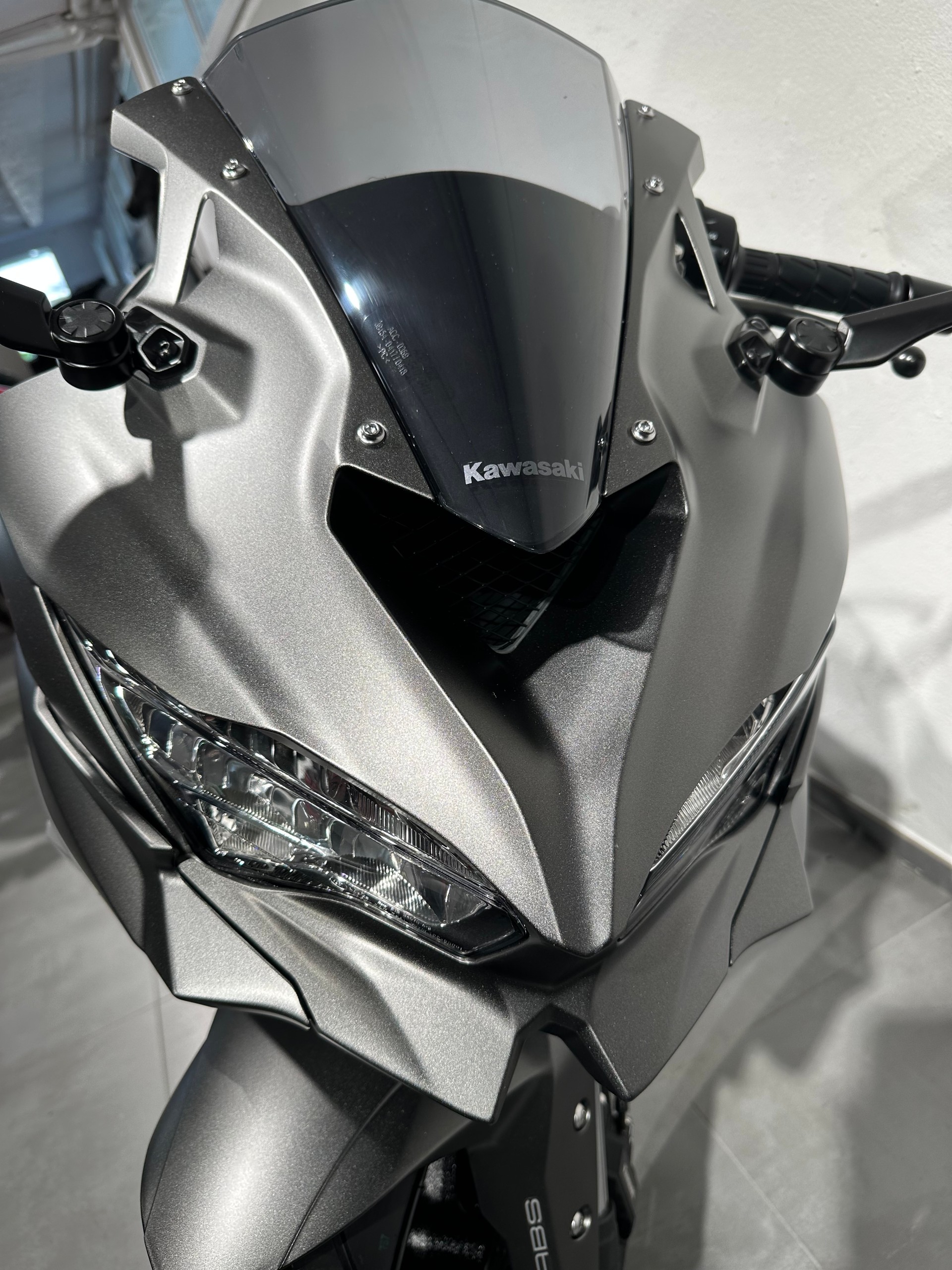 KAWASAKI Ninja ZX-4RR-image-9