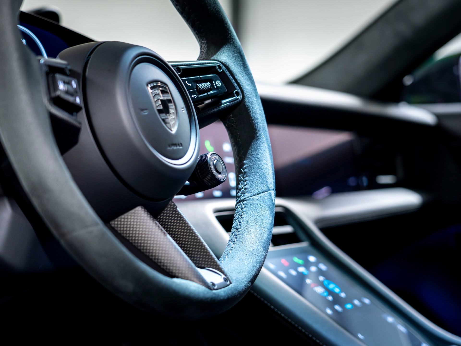 PORSCHE Taycan CrossTurismo Turbo 104kWh-image-16