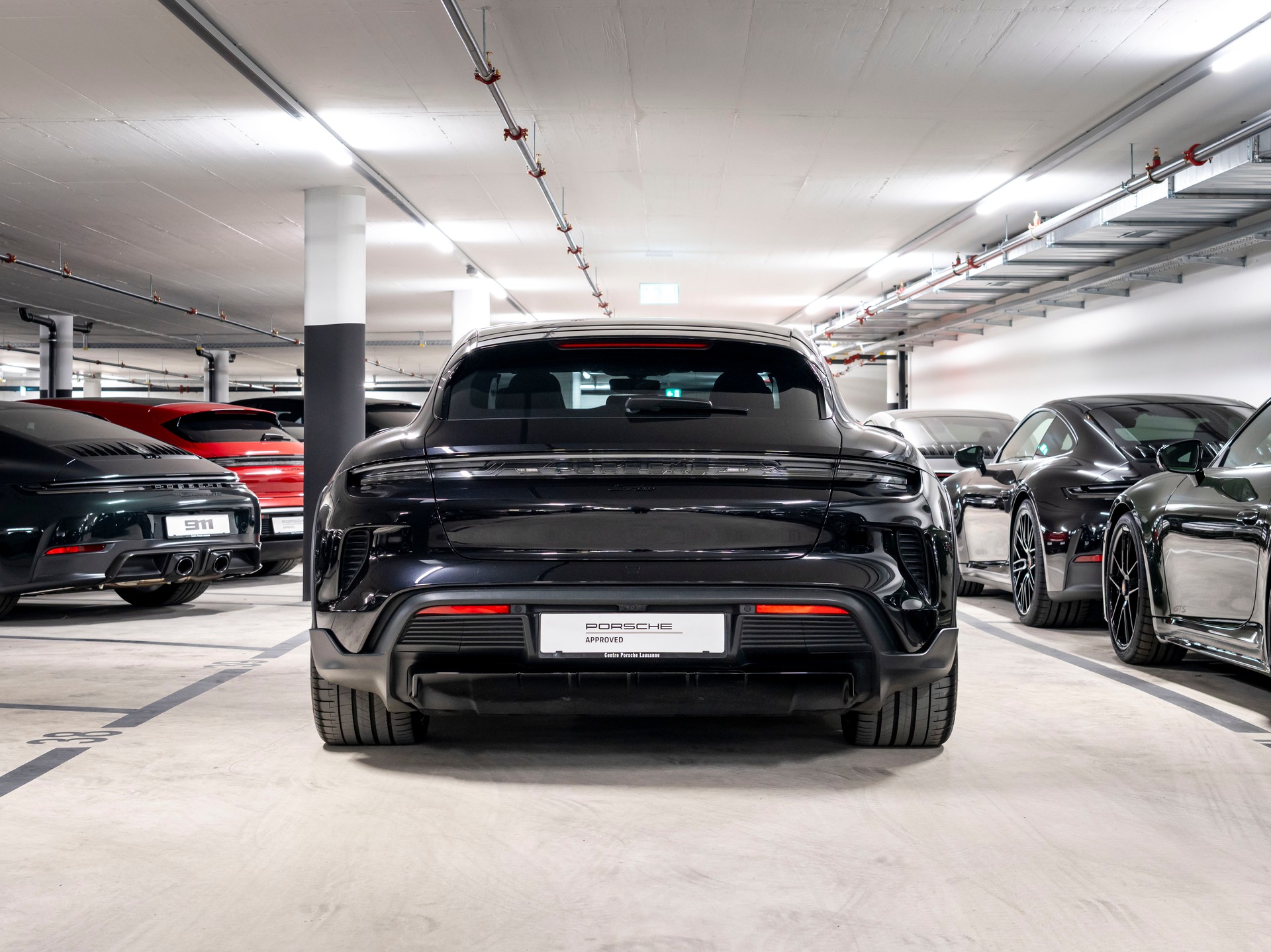PORSCHE Taycan CrossTurismo Turbo 104kWh-image-4
