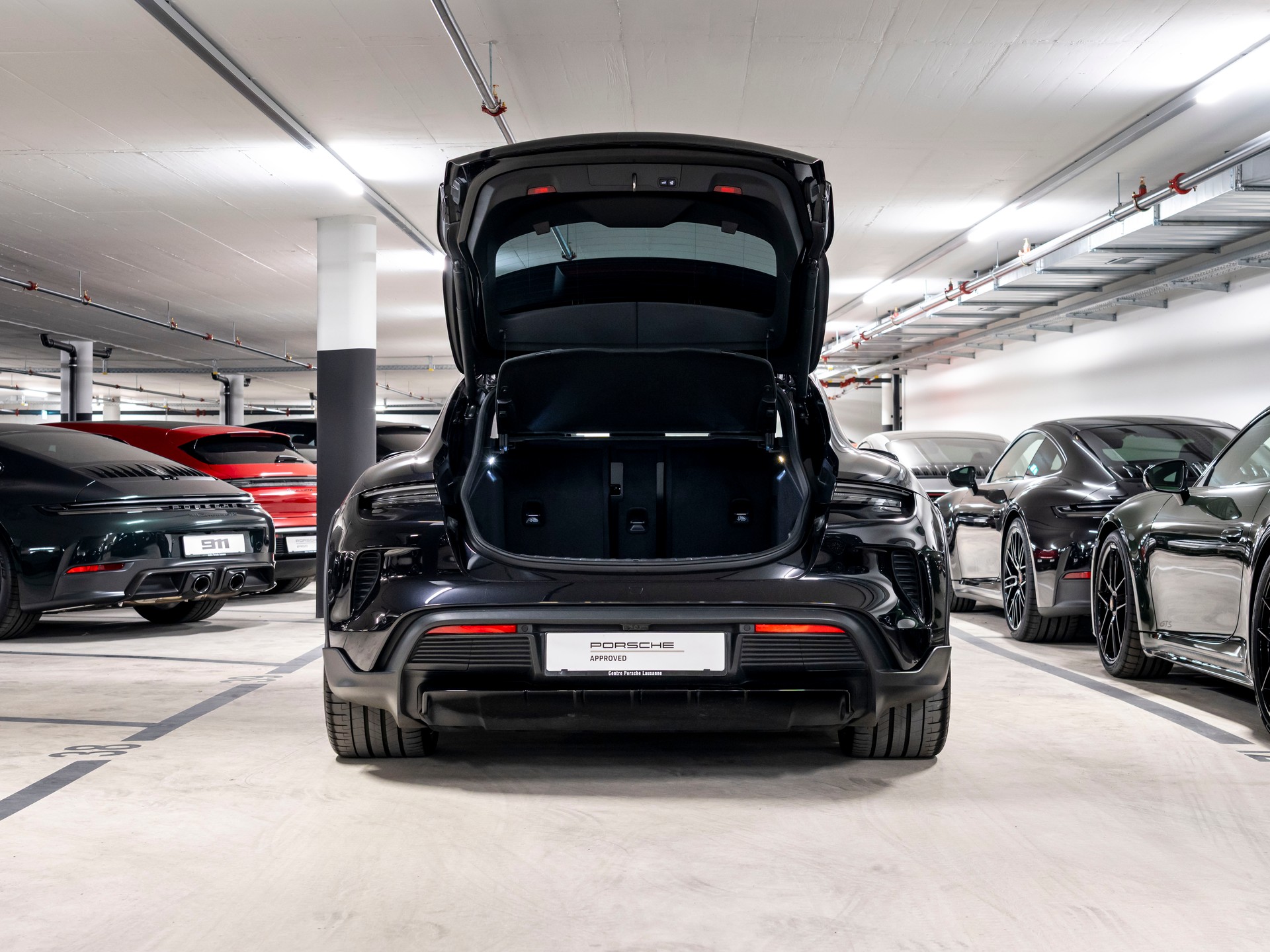 PORSCHE Taycan CrossTurismo Turbo 104kWh-image-7