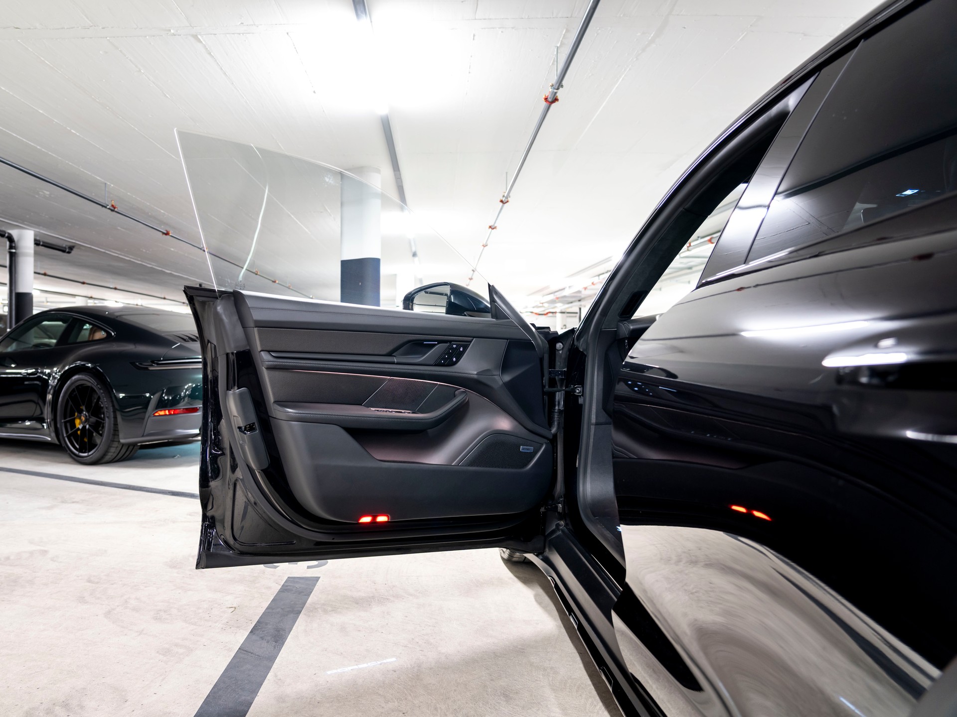 PORSCHE Taycan CrossTurismo Turbo 104kWh-image-13
