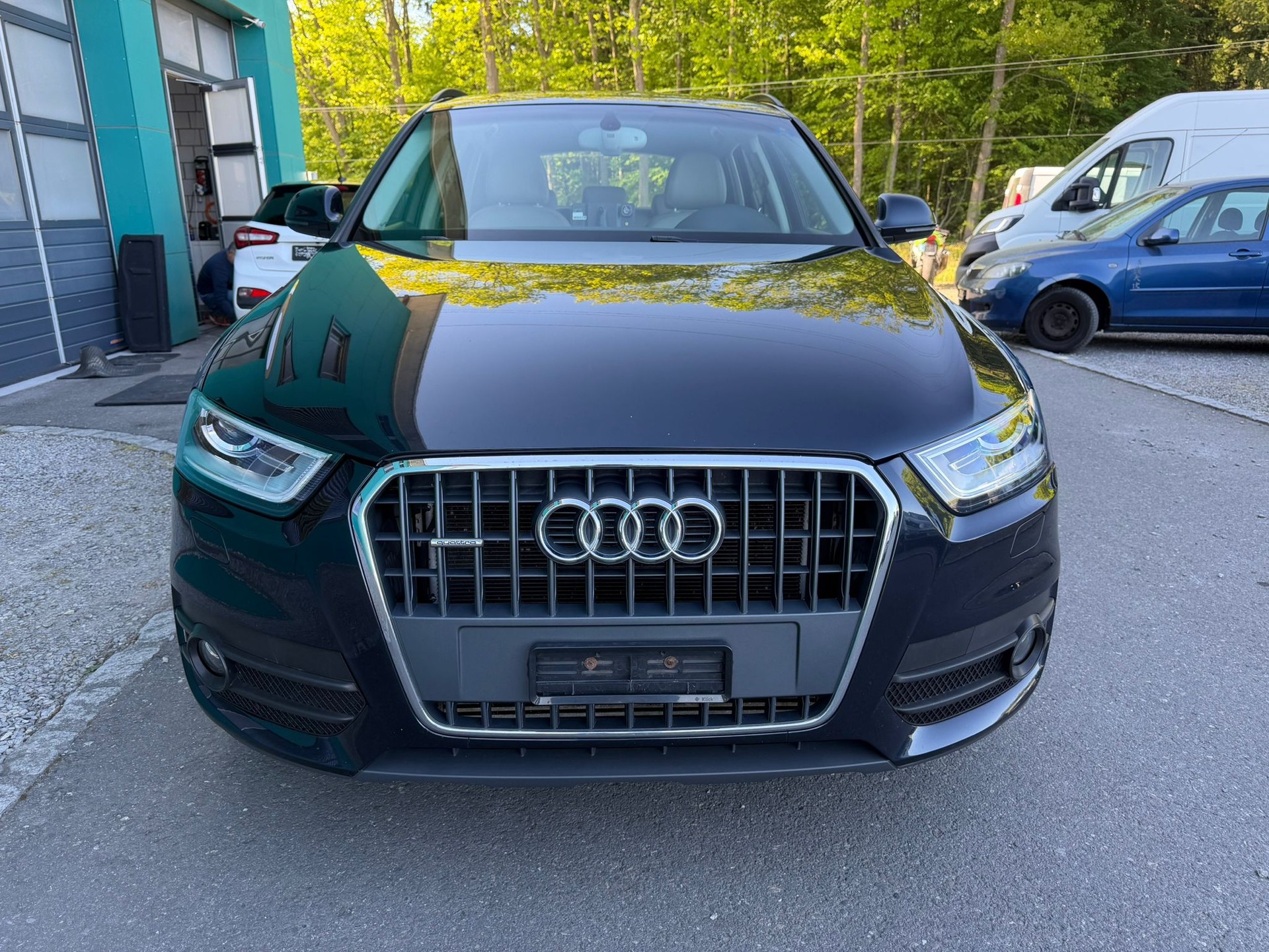 AUDI Q3 2.0 TFSI quattro S-tronic-image-1