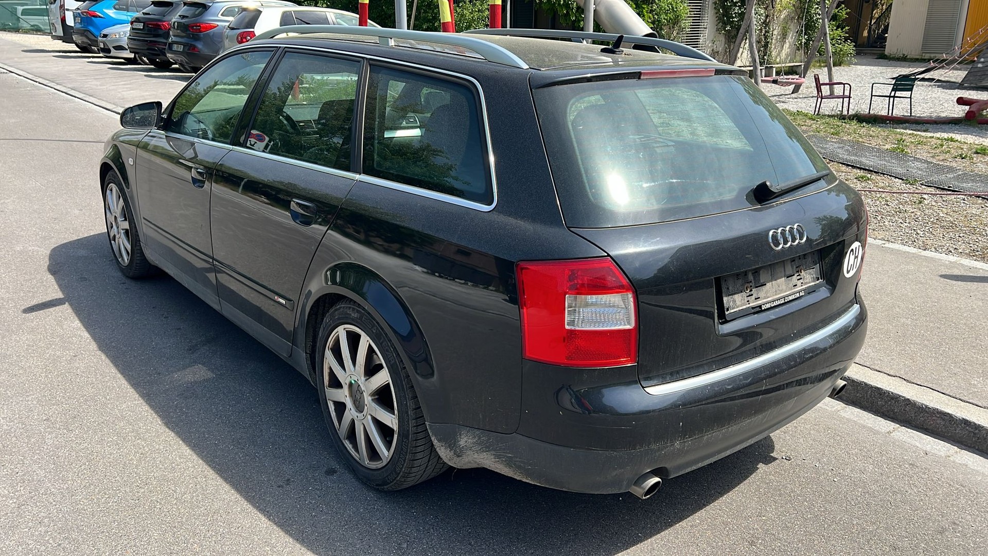 AUDI A4 Avant 3.0 V6 quattro S-Line-image-6