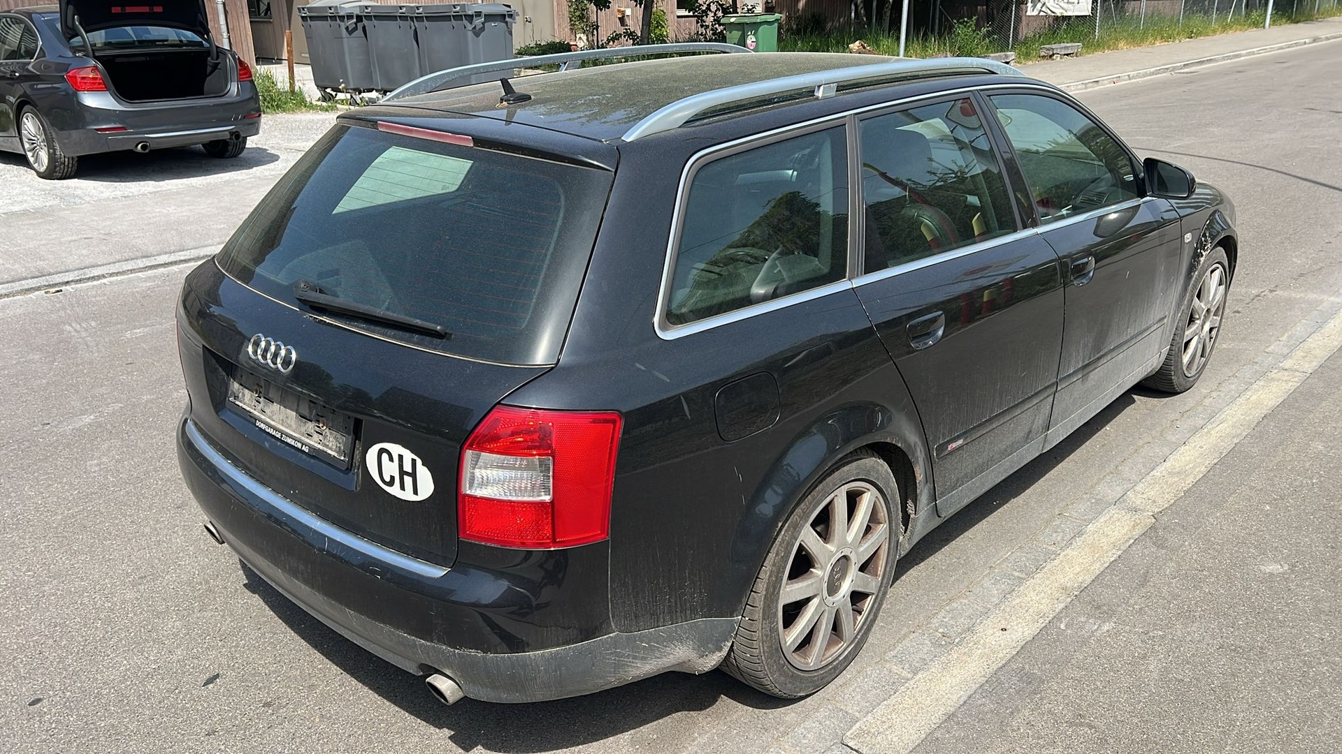 AUDI A4 Avant 3.0 V6 quattro S-Line-image-5