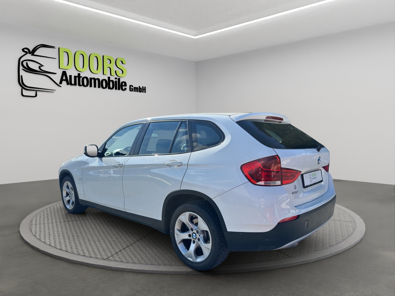 BMW X1 sDrive 18d Steptronic-image-6