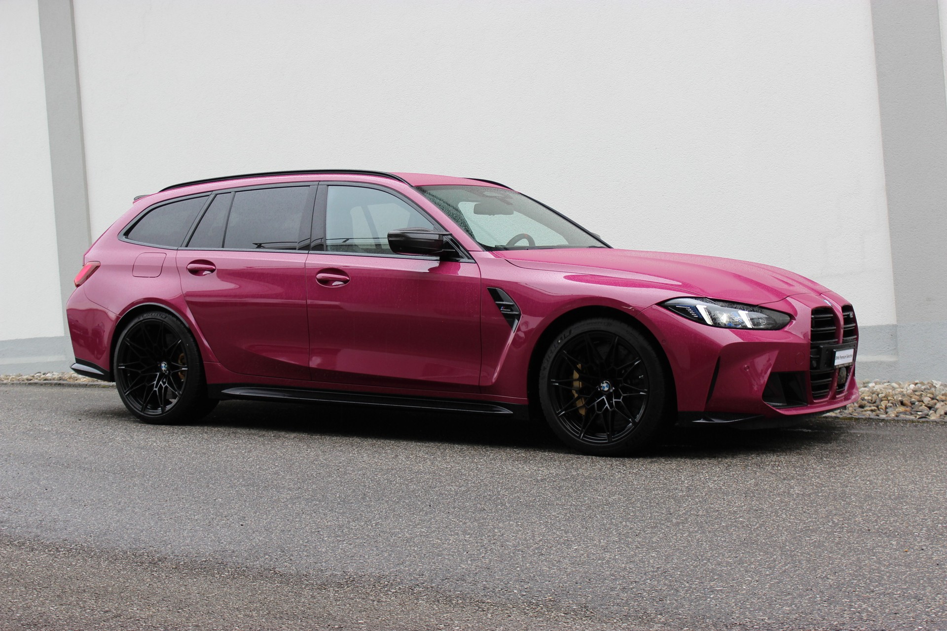 BMW M3 Touring xDrive Competition M CARBON EXTERIEURPAKET Sonderlackierung *STERNRUBIN*-image-4