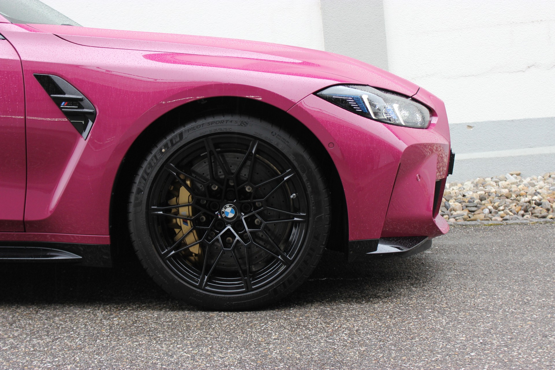 BMW M3 Touring xDrive Competition M CARBON EXTERIEURPAKET Sonderlackierung *STERNRUBIN*-image-6