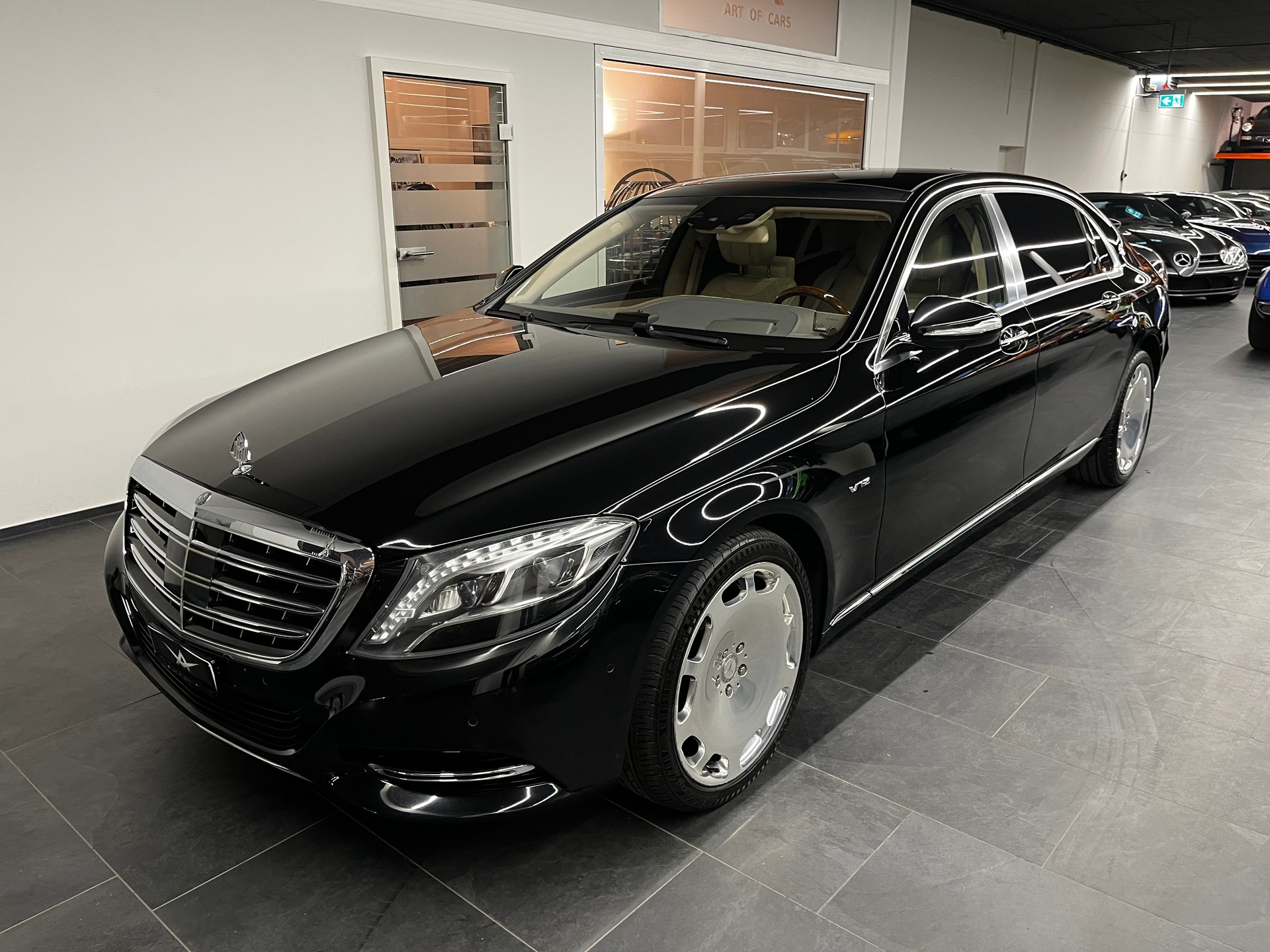 MERCEDES-BENZ S 600 Maybach 7G-Tronic-image-2