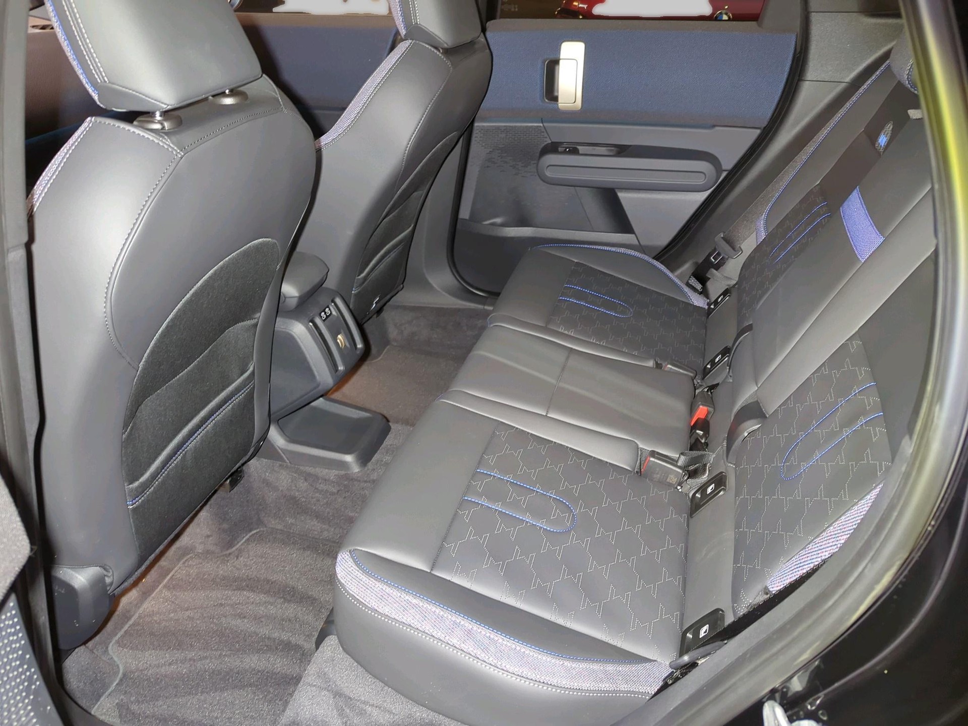 MINI Countryman S ALL4-image-16
