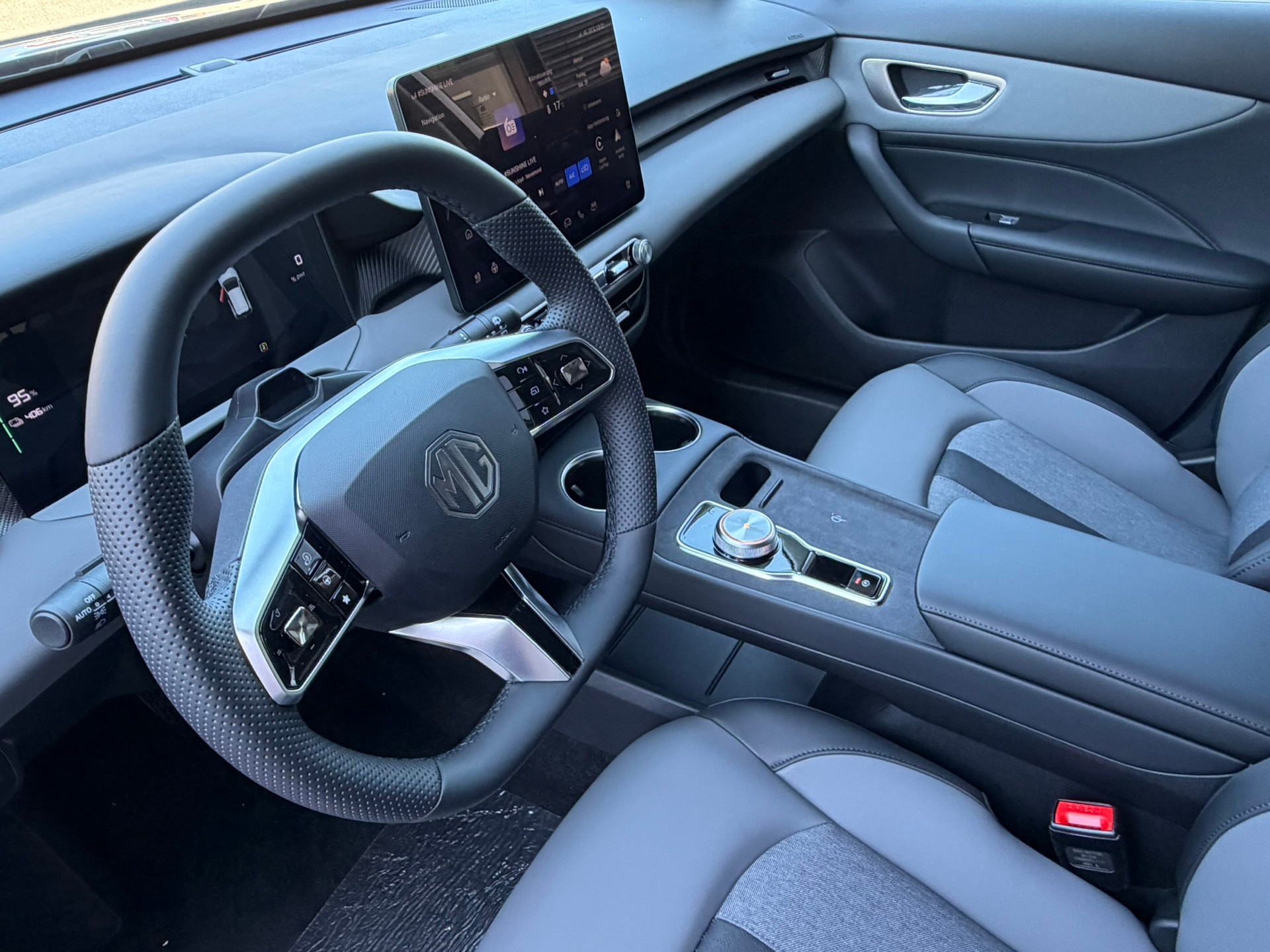 MG 4 EV 64kWh Premium-image-14