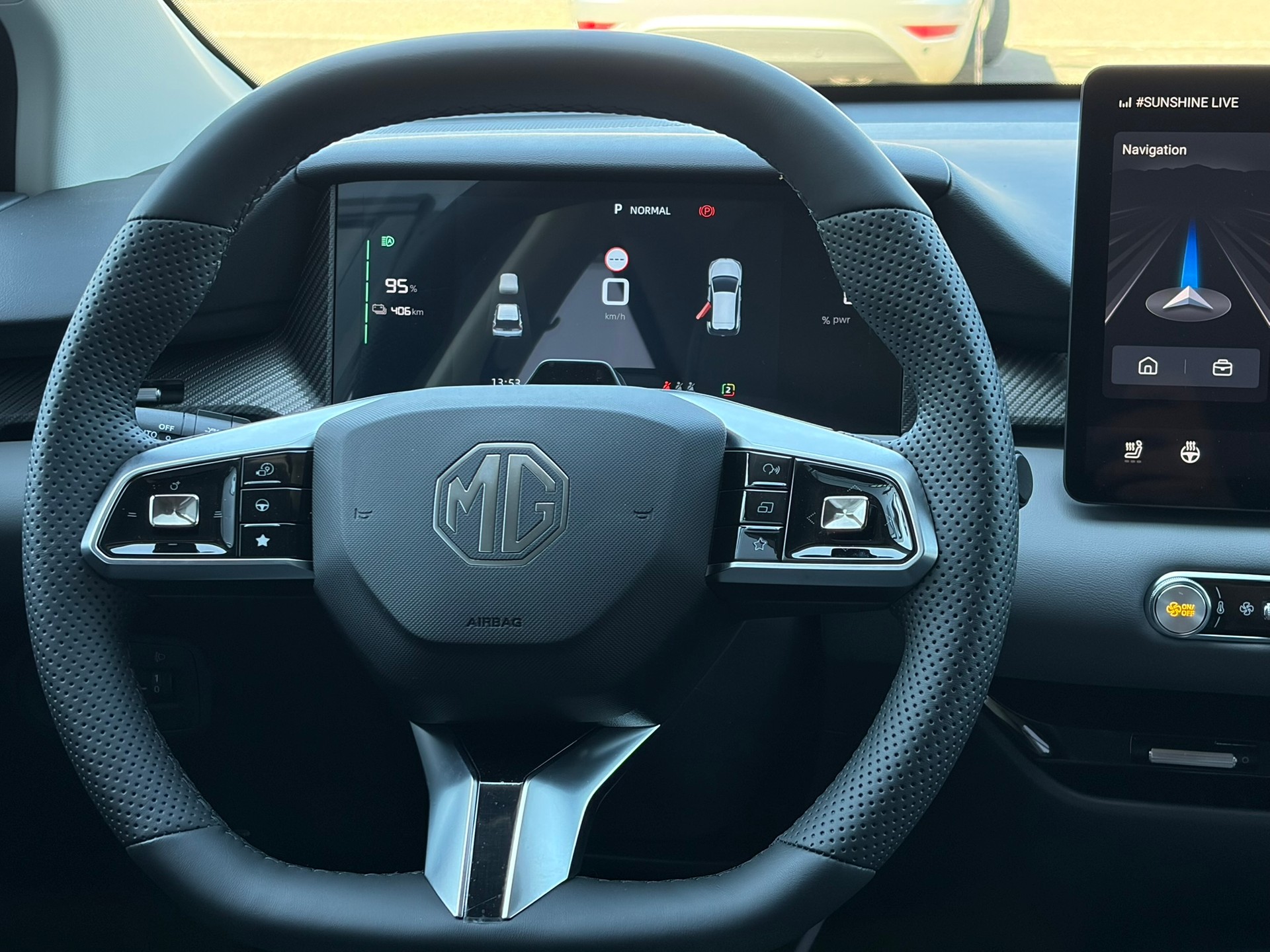 MG 4 EV 64kWh Premium-image-11