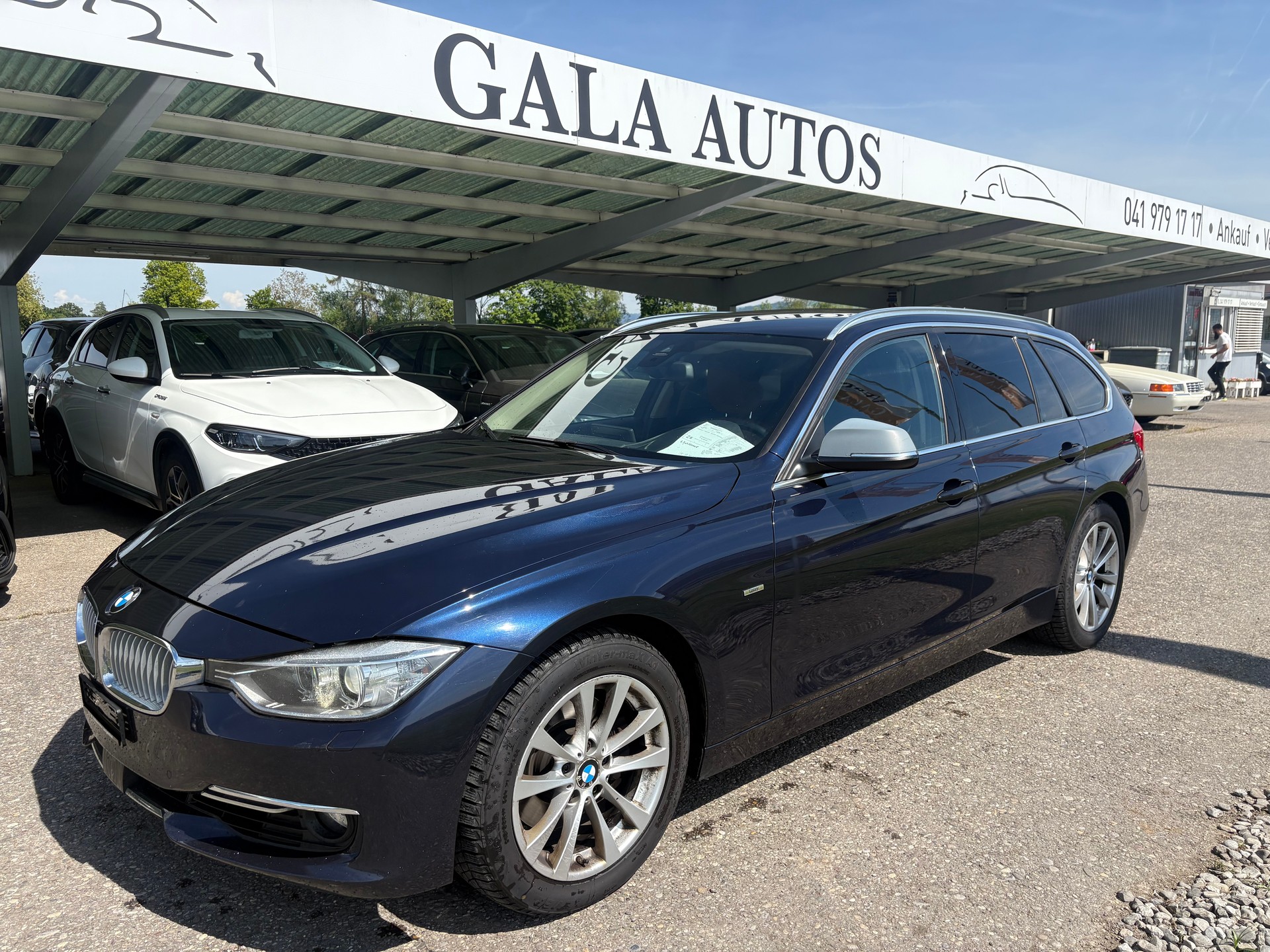 BMW 328i Touring Luxury Line Steptronic