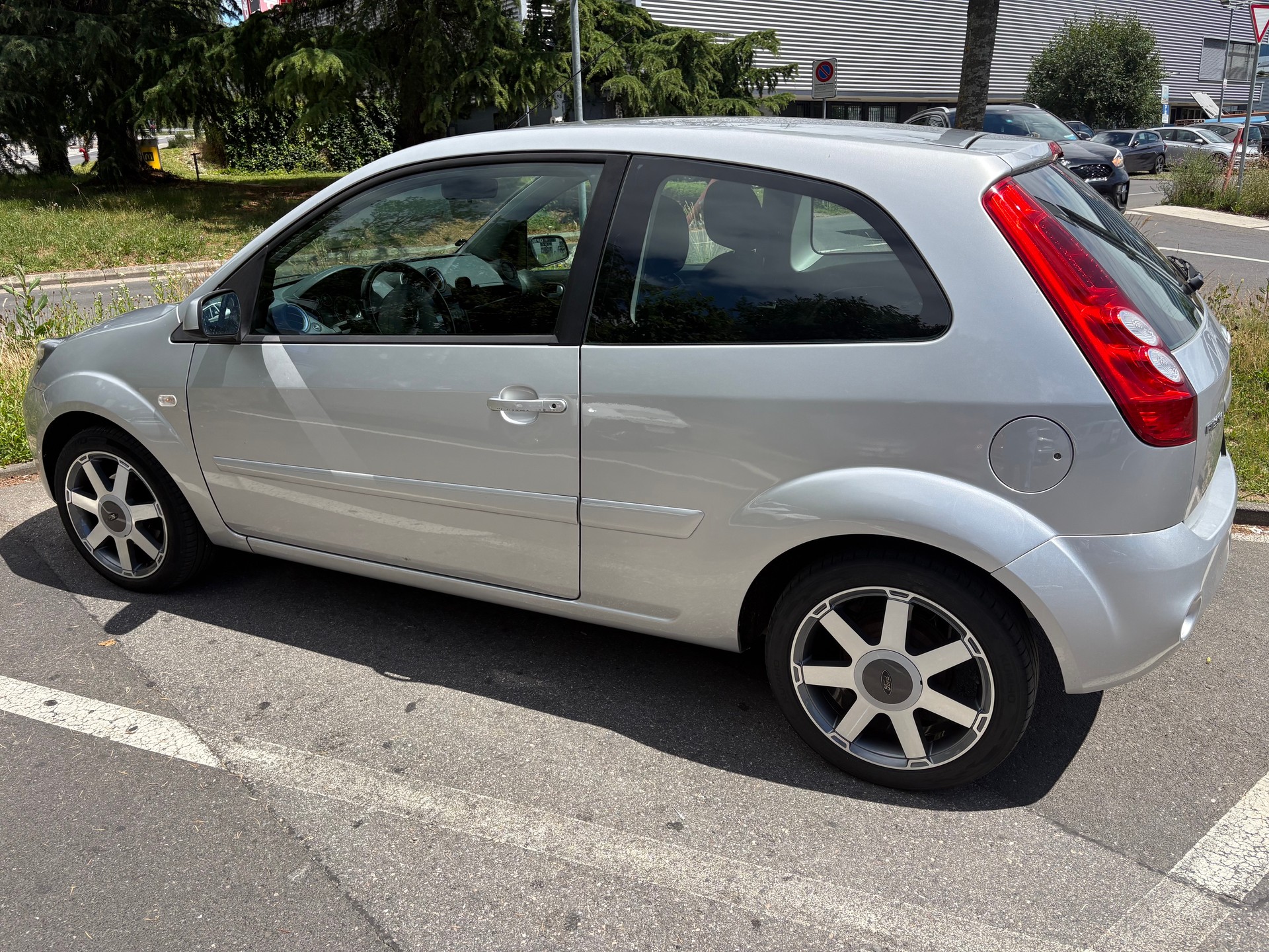 FORD 1.6 16V-image-0