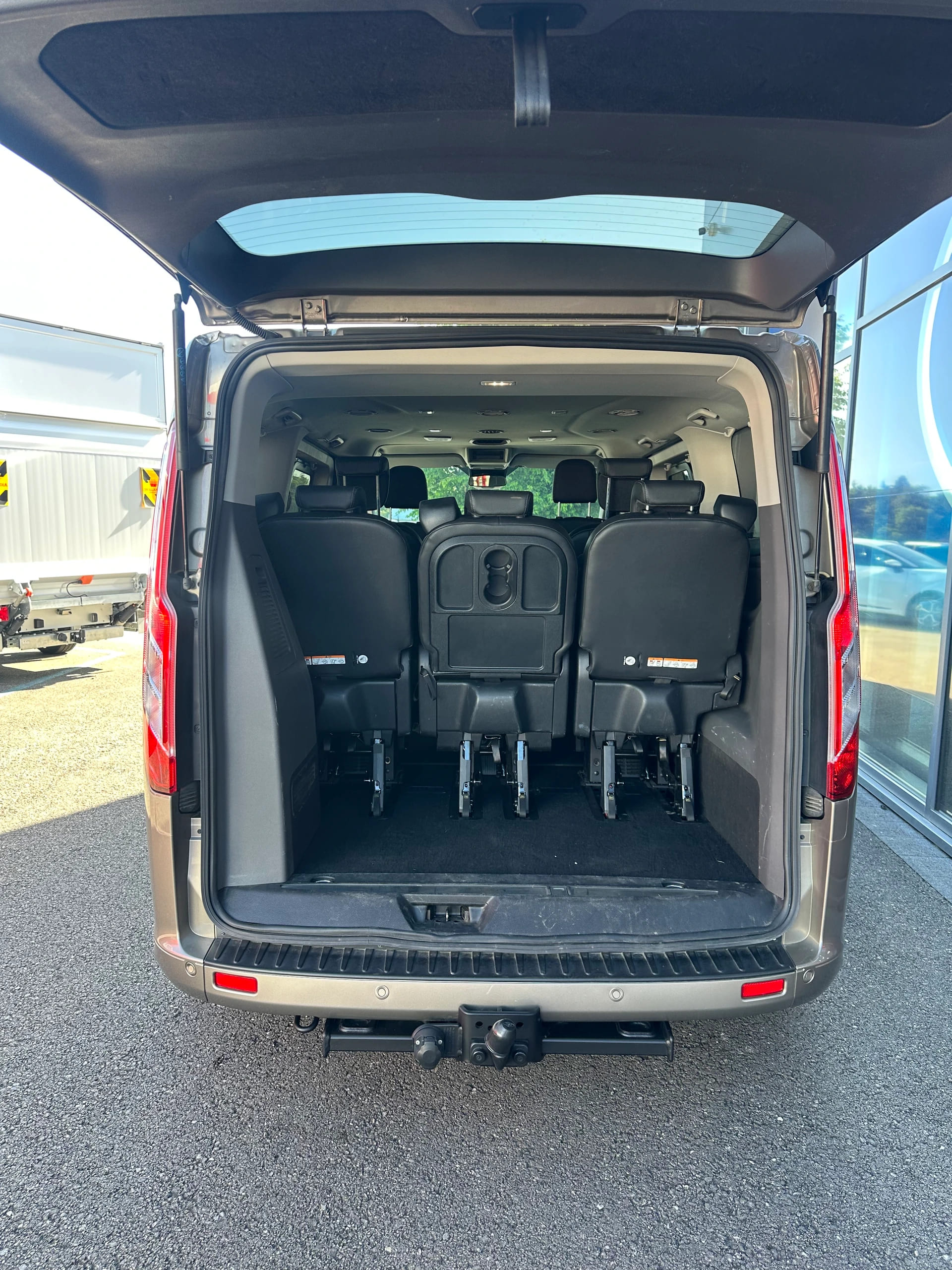 FORD Tourneo Custom 320 L1 2.0 TDCi 170 Sport-image-5