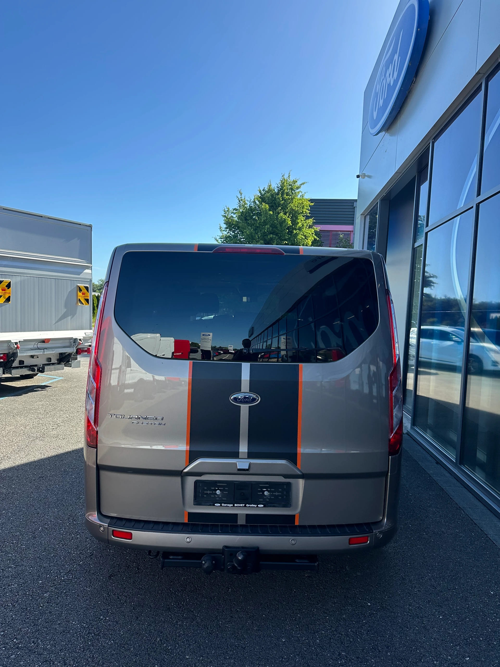 FORD Tourneo Custom 320 L1 2.0 TDCi 170 Sport-image-4