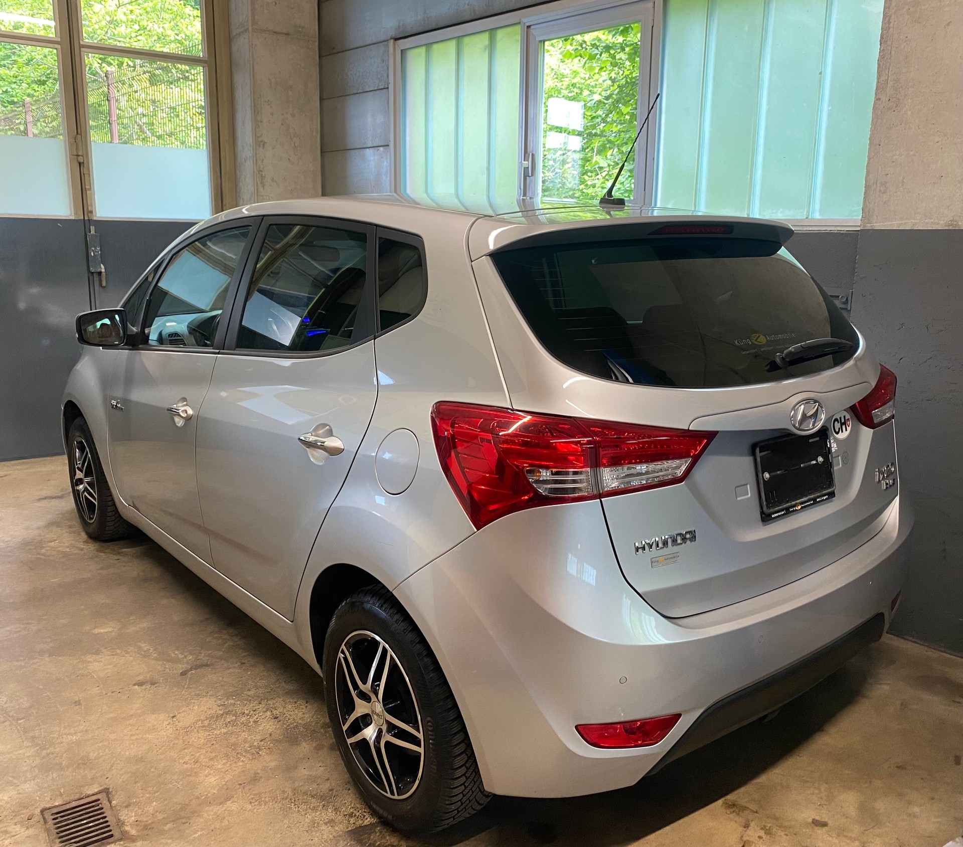 HYUNDAI iX20 1.6 Premium //NEU AB MFK!-image-3
