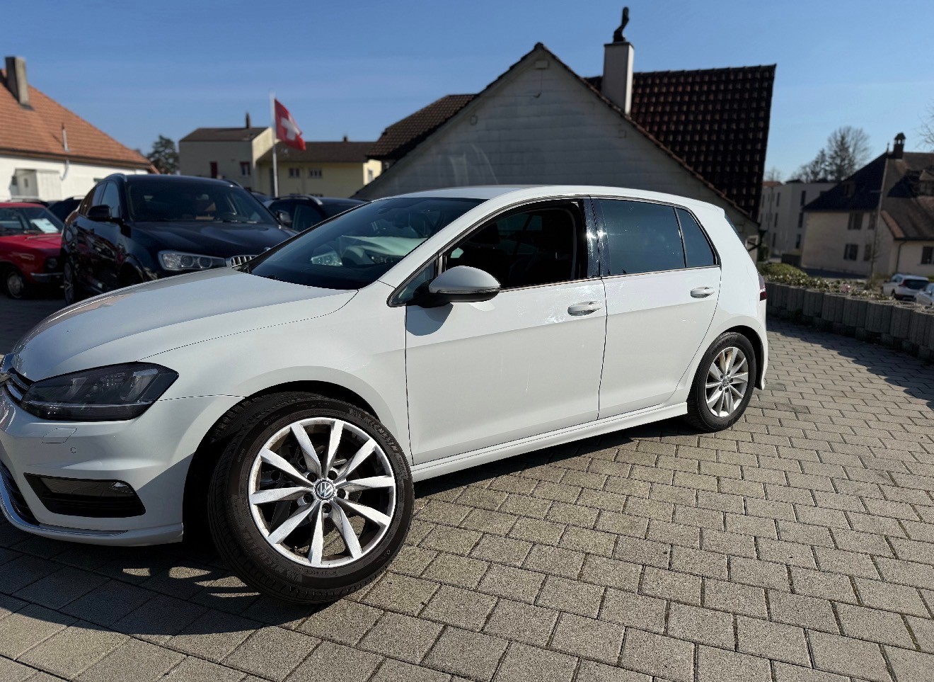 VW Golf 1.2 TSI R-Line Design-image-8