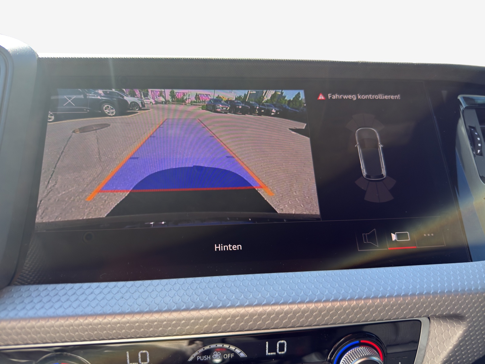 AUDI A1 Sportback 30 TFSI S Line Attraction S-tronic-image-16