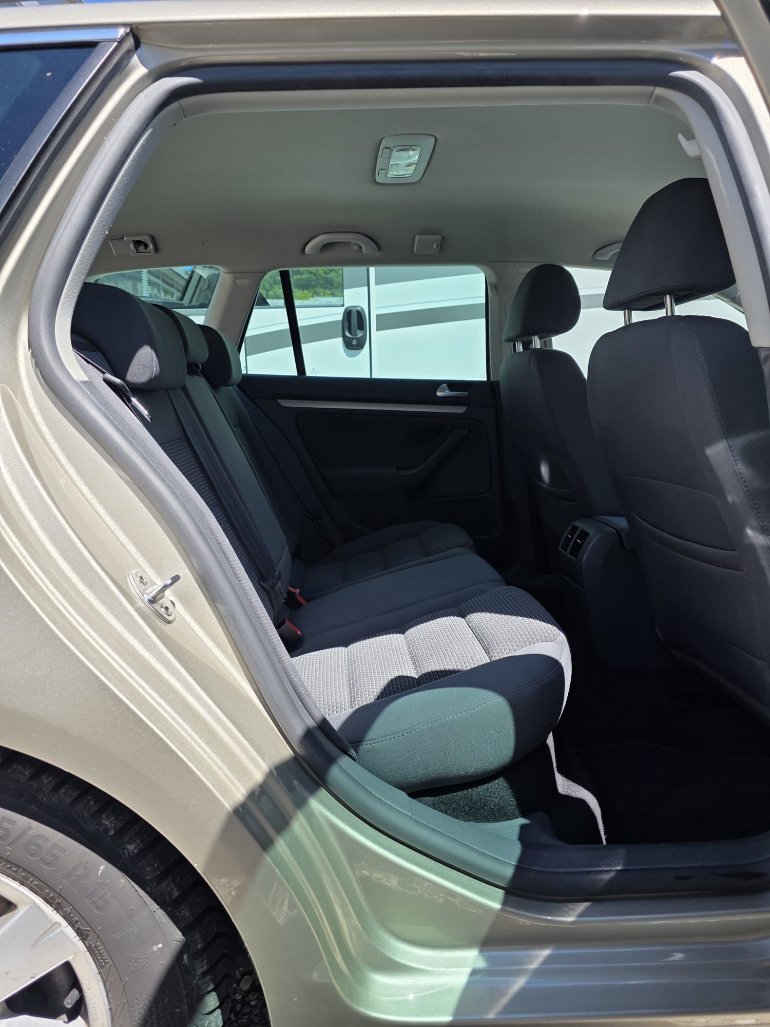 VW Golf Variant 1.4 TSI Sportline DSG-image-9
