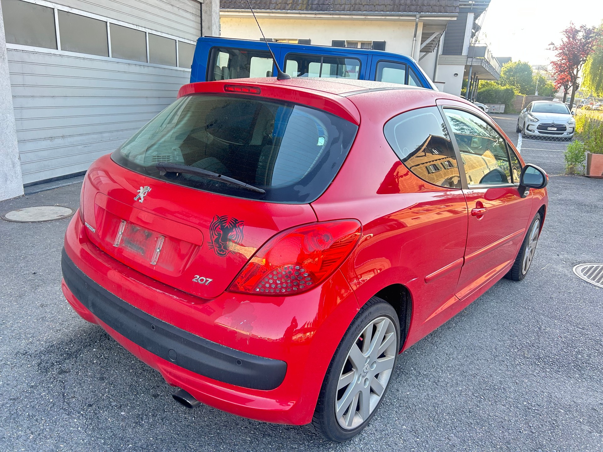 PEUGEOT 207 1.6 16V Turbo XSI-image-3