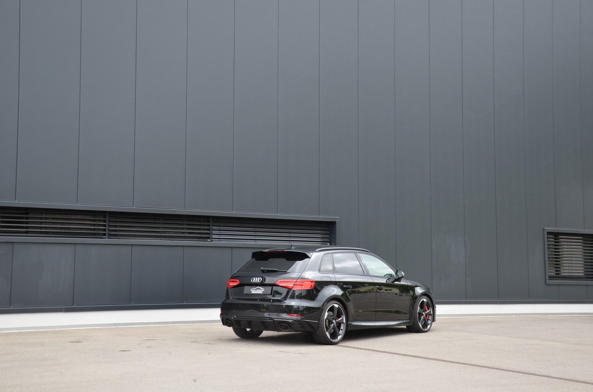 AUDI RS3 Sportback 2.5 TSI quattro S-tronic-showroom-element-2