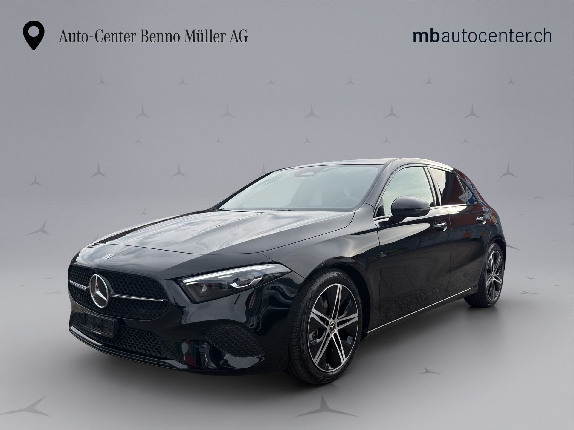 MERCEDES-BENZ A 250 Progressive 4m-showroom-element-1