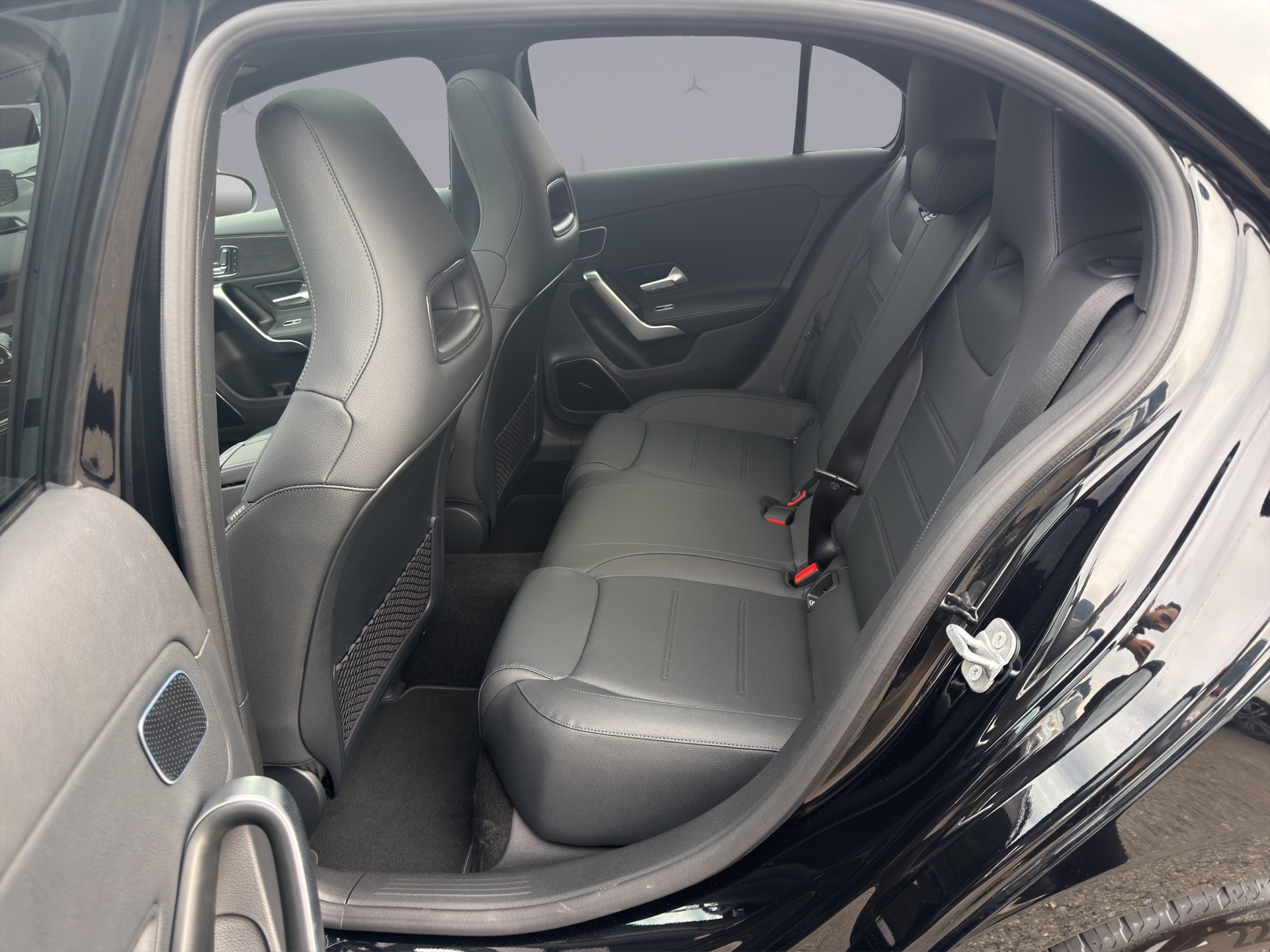 MERCEDES-BENZ A 250 Progressive 4m-image-10