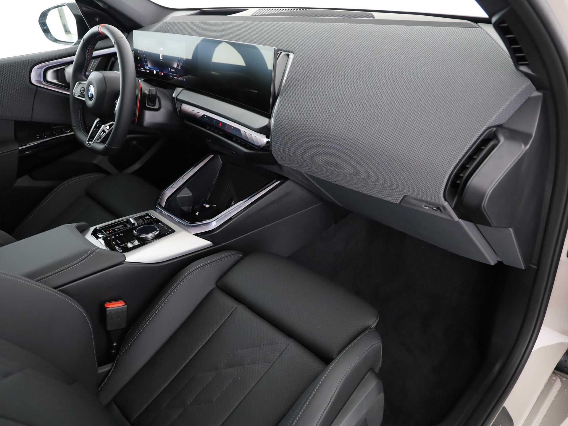 BMW X3 M50i-image-16