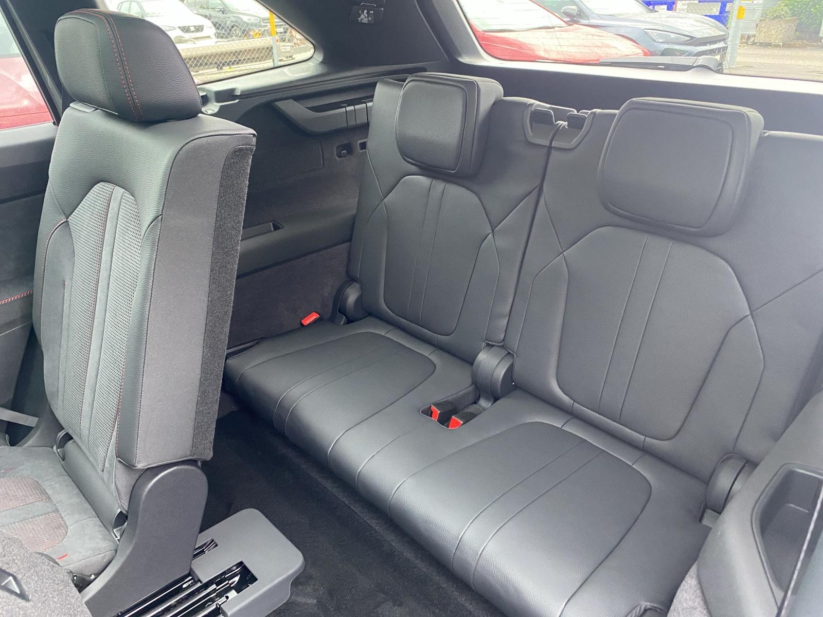 SKODA Kodiaq 2.0 TSI RS-image-12