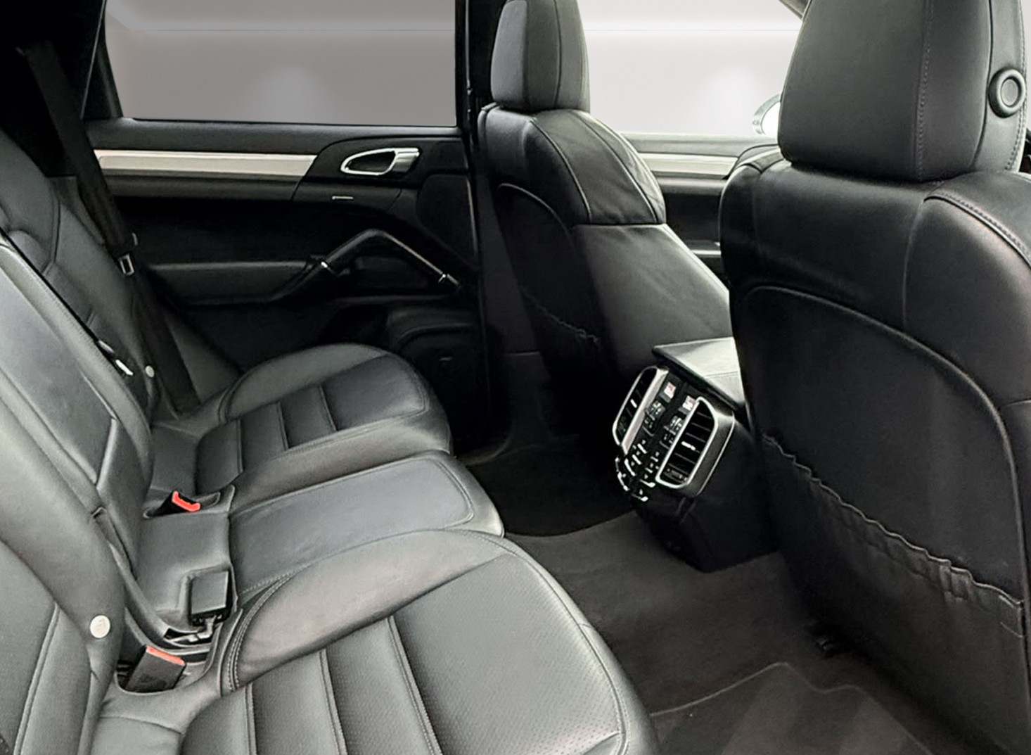 PORSCHE Cayenne Turbo inkl. Garantie! PDCC! Sitzlüftung! Lenkradheizung!-image-21