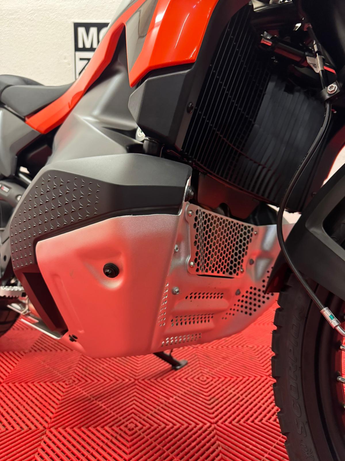 KTM 790 Adventure-image-12