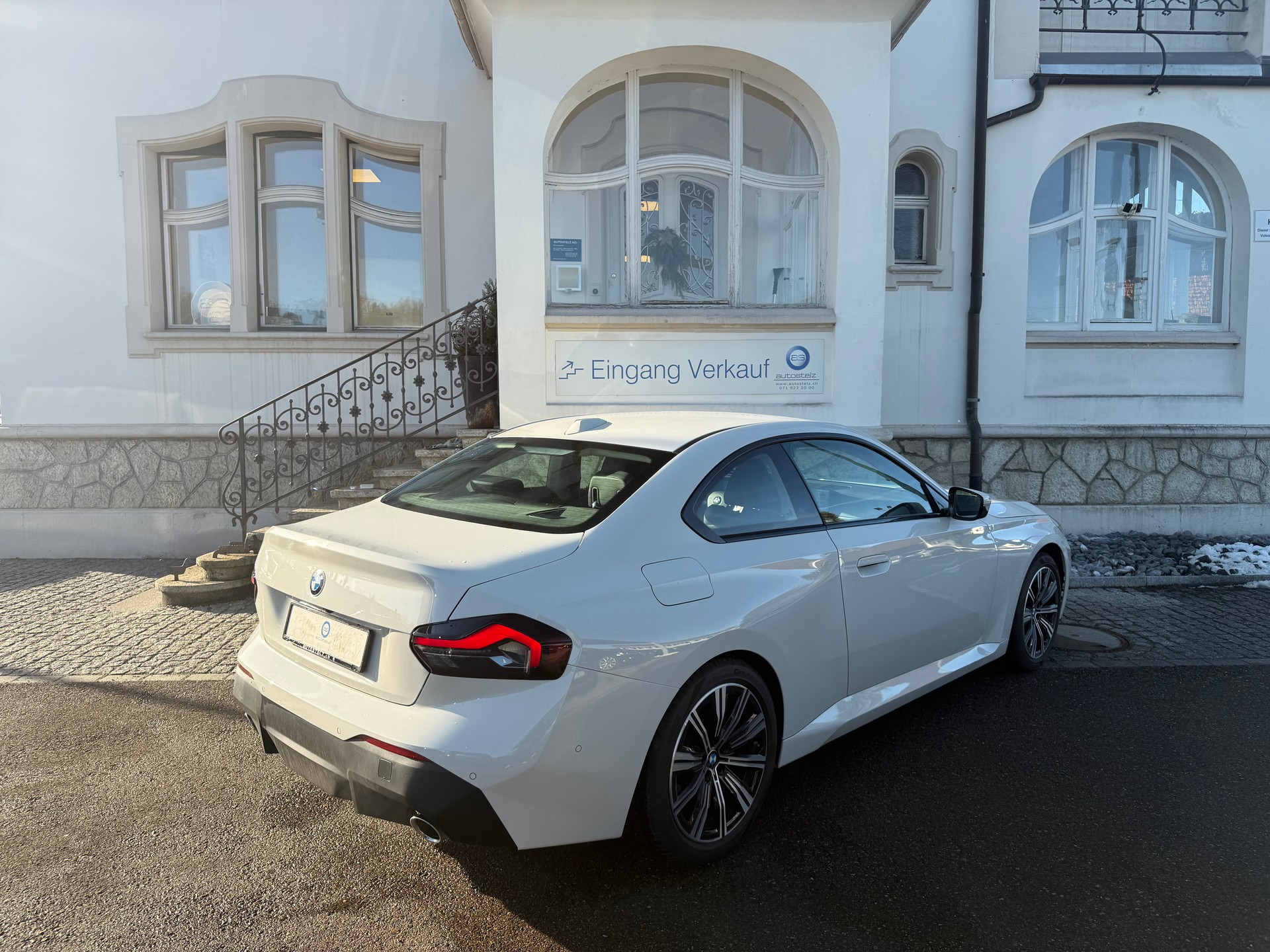 BMW 218 i Coupé-image-3