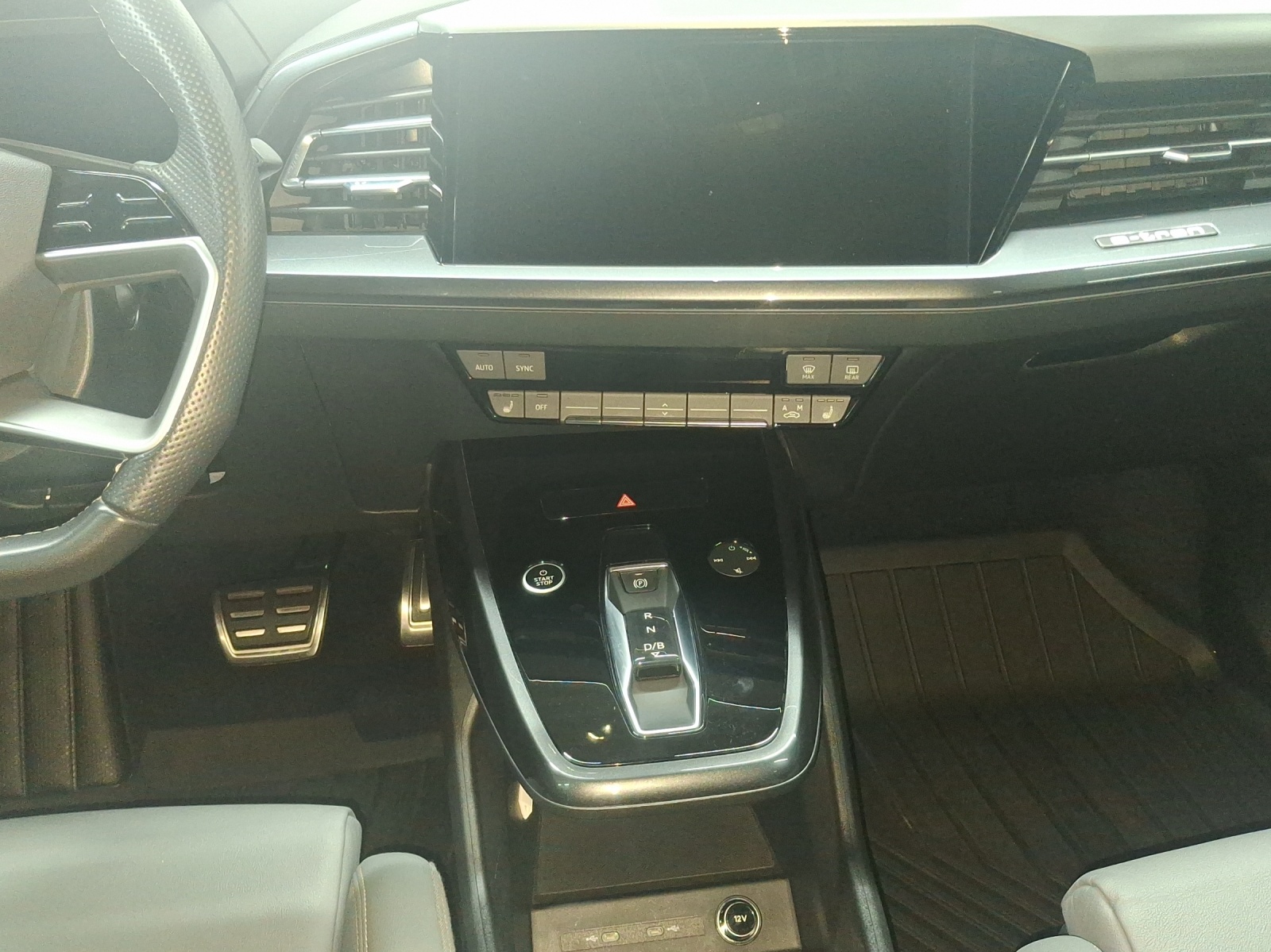 AUDI Q4 Sportback e-tron 50 quattro-image-11
