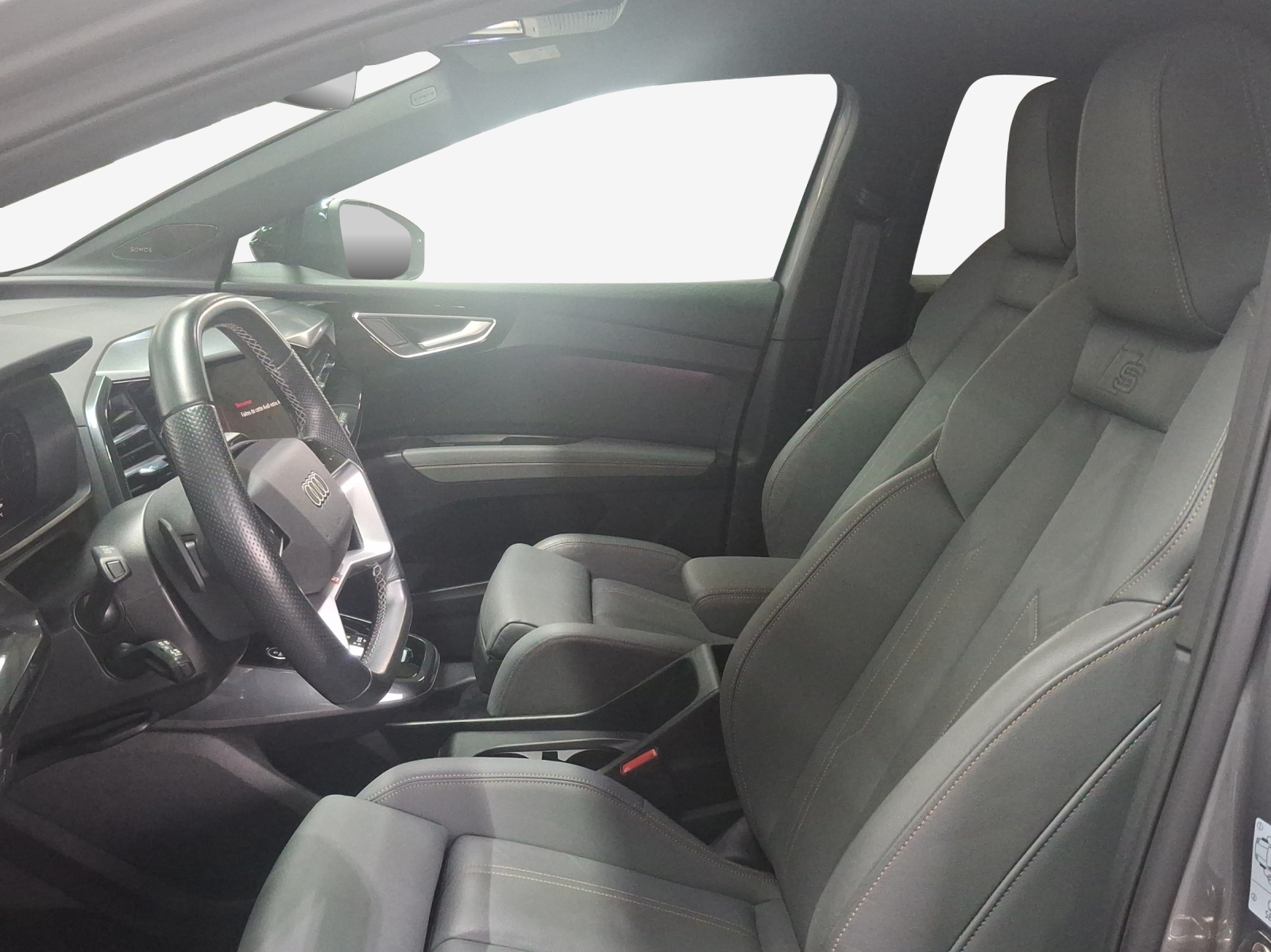 AUDI Q4 Sportback e-tron 50 quattro-image-8