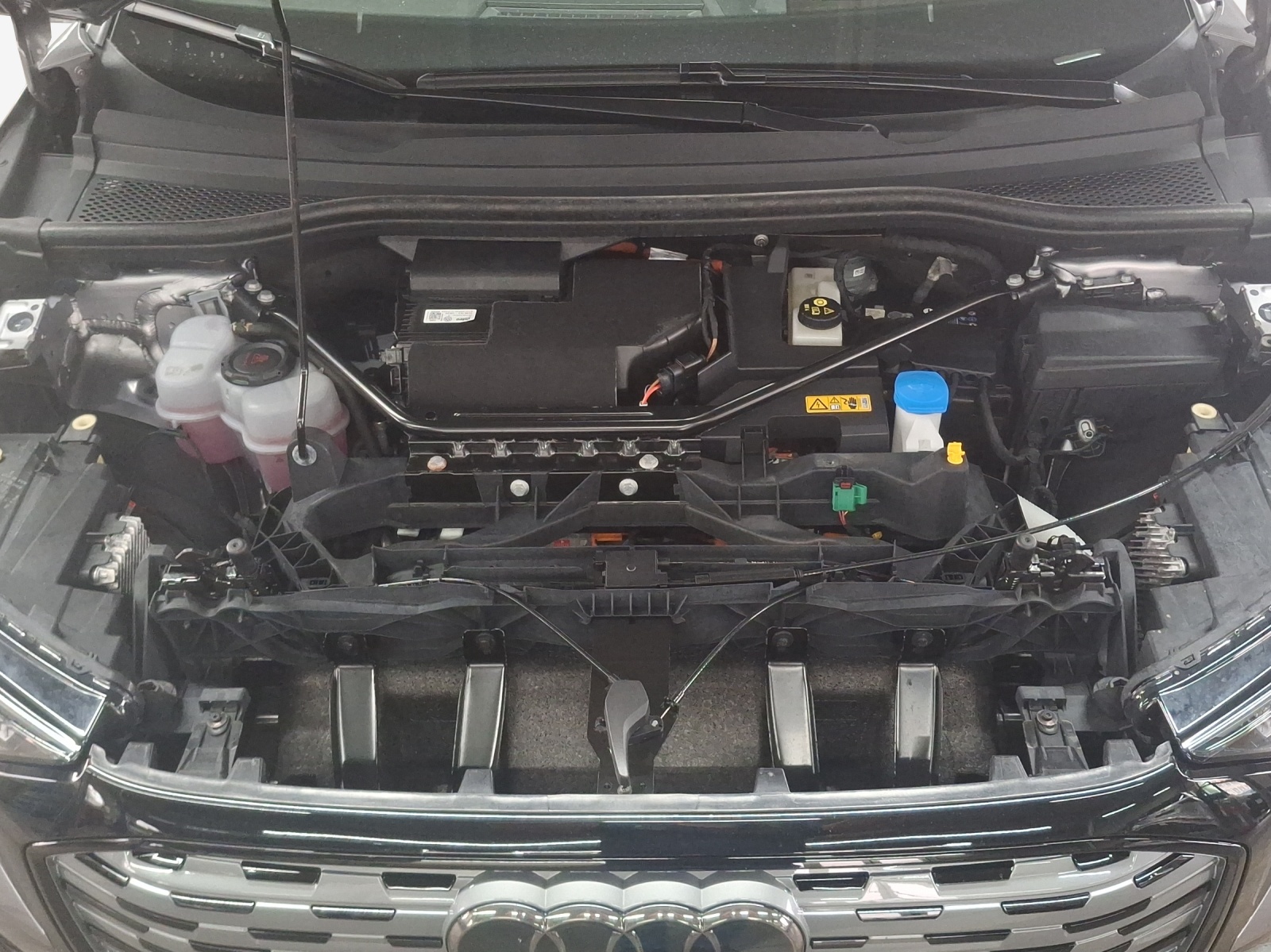 AUDI Q4 Sportback e-tron 50 quattro-image-16