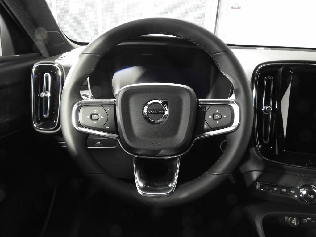 VOLVO XC40 2.0 B3 MH Core-image-5