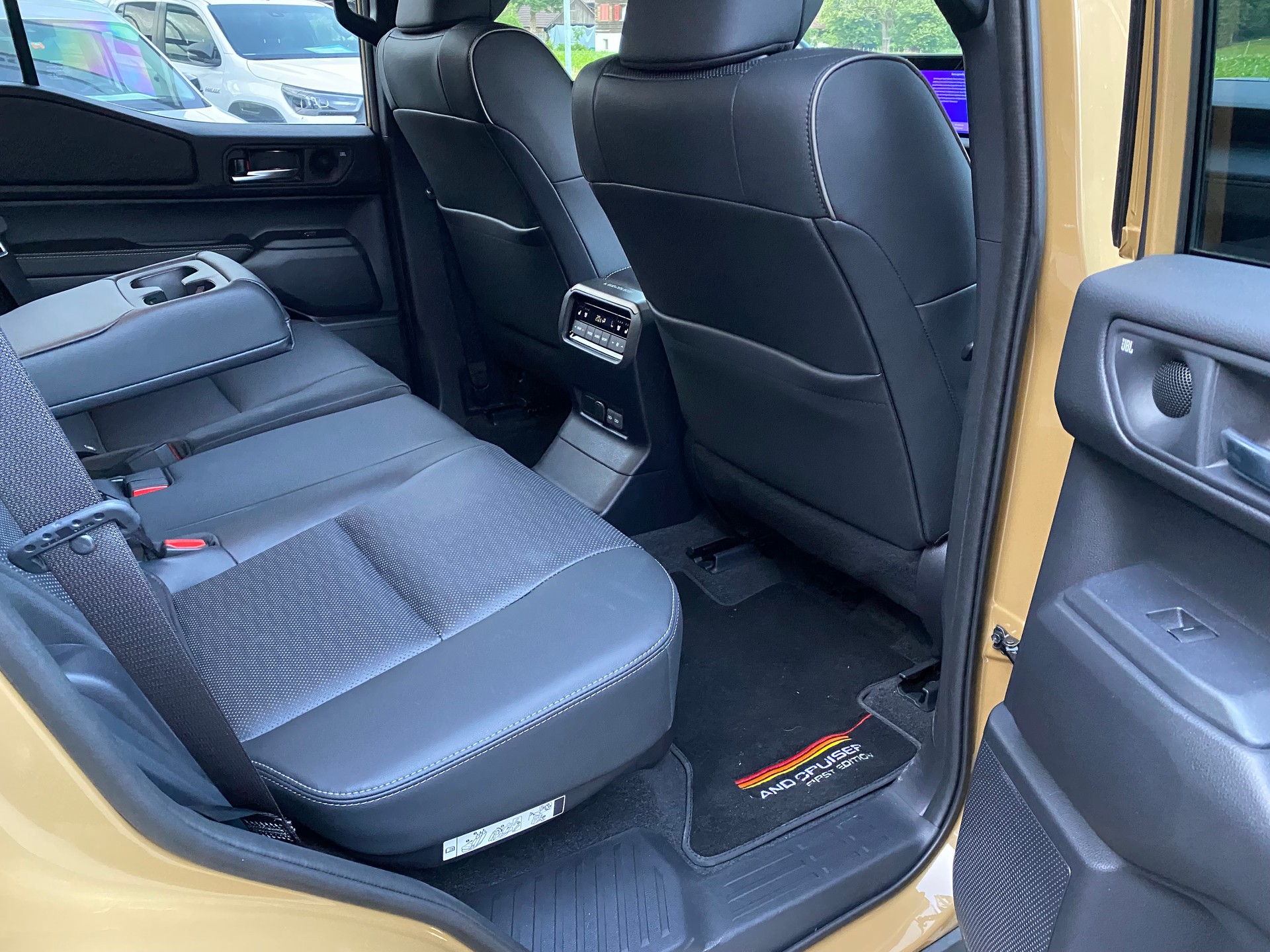 TOYOTA Land Cruiser 2.8TD First Edition-image-8
