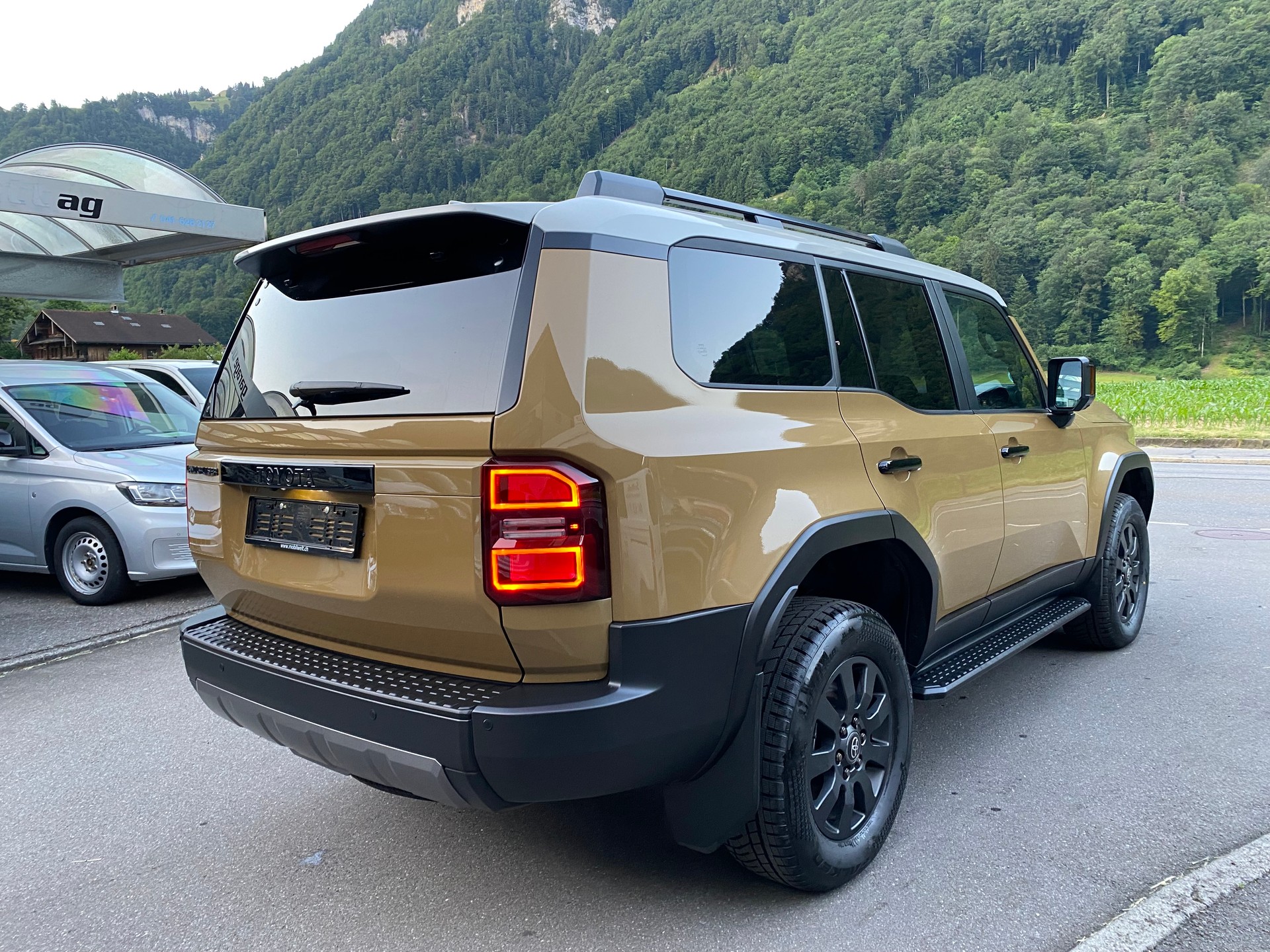 TOYOTA Land Cruiser 2.8TD First Edition-image-10
