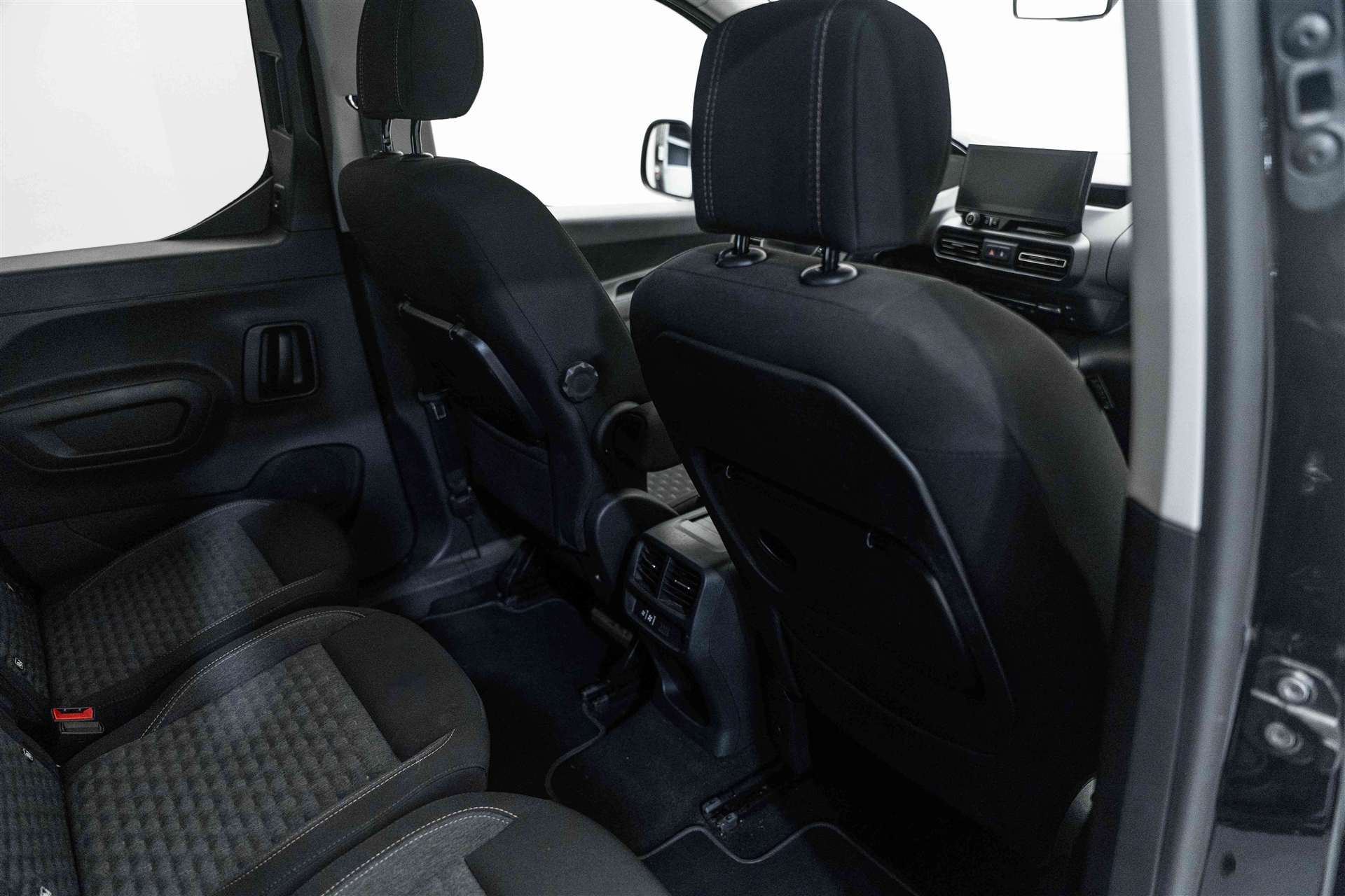 PEUGEOT Rifter Long 1.5 BlueHDi 7 Plätzer GT EAT-Automat-image-12