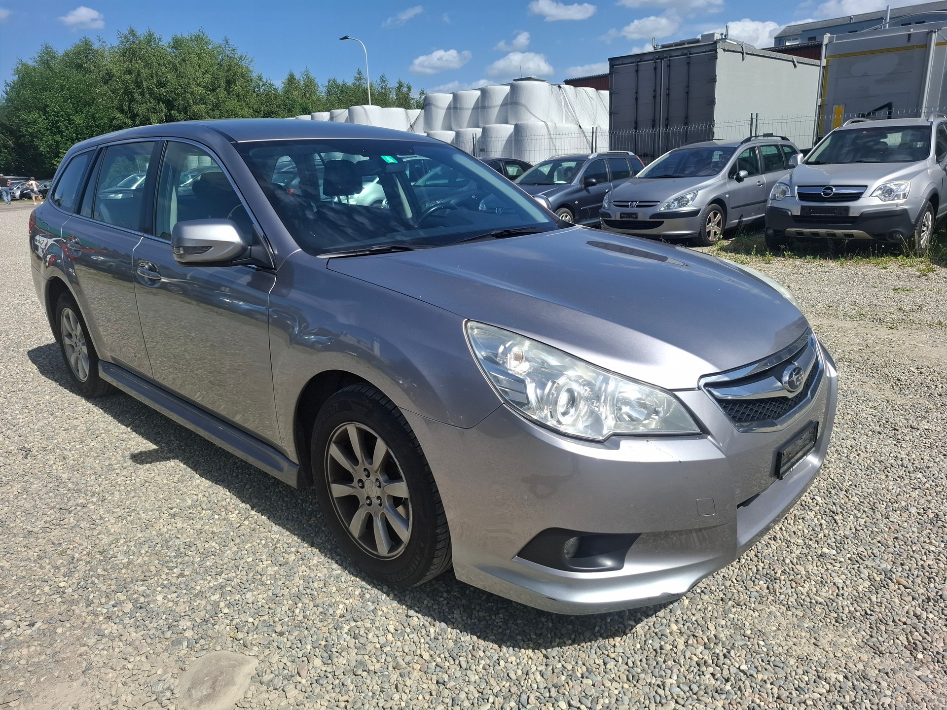 SUBARU Legacy 2.0i Swiss AWD Lineartronic-image-1