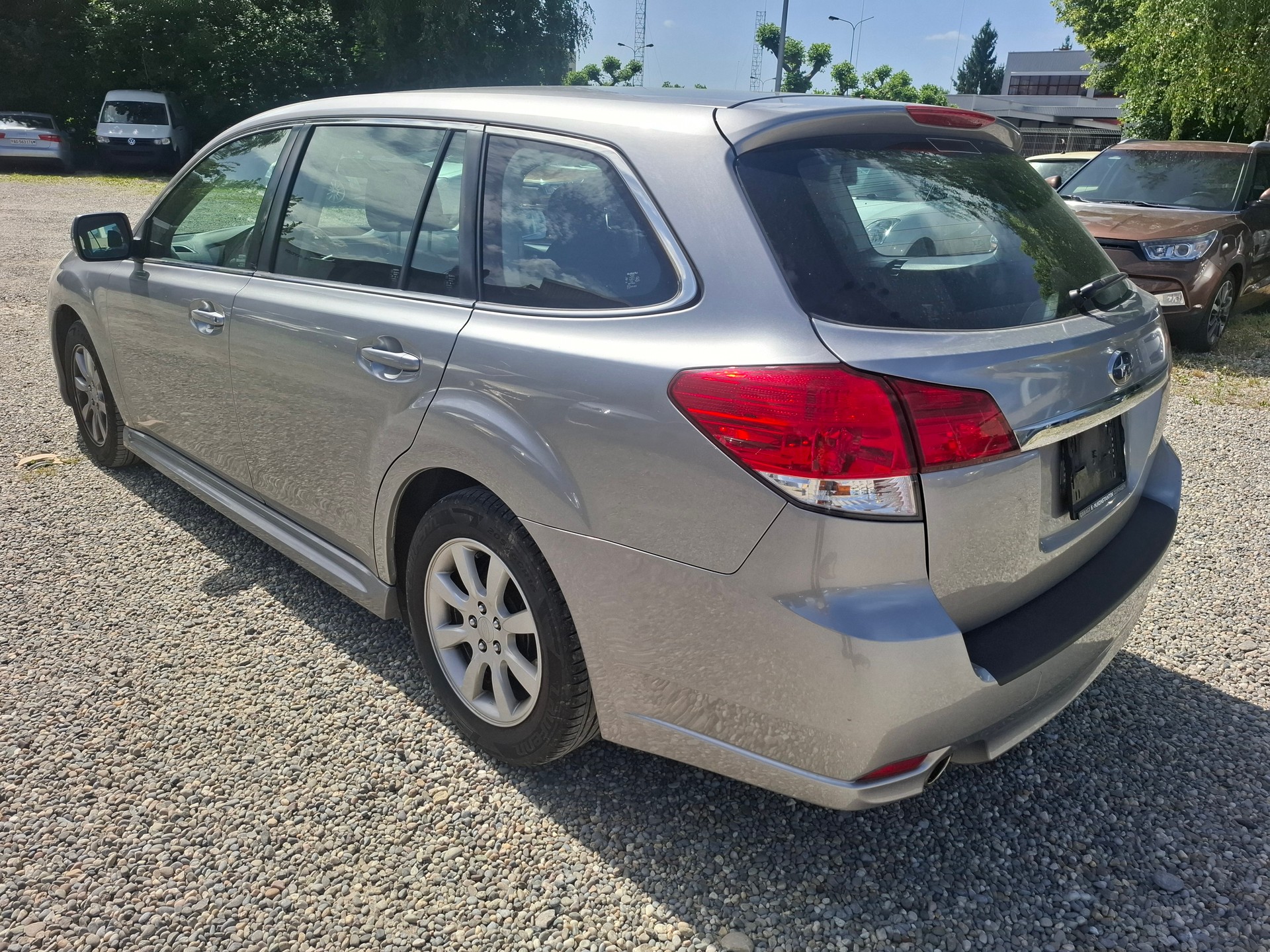 SUBARU Legacy 2.0i Swiss AWD Lineartronic-image-5
